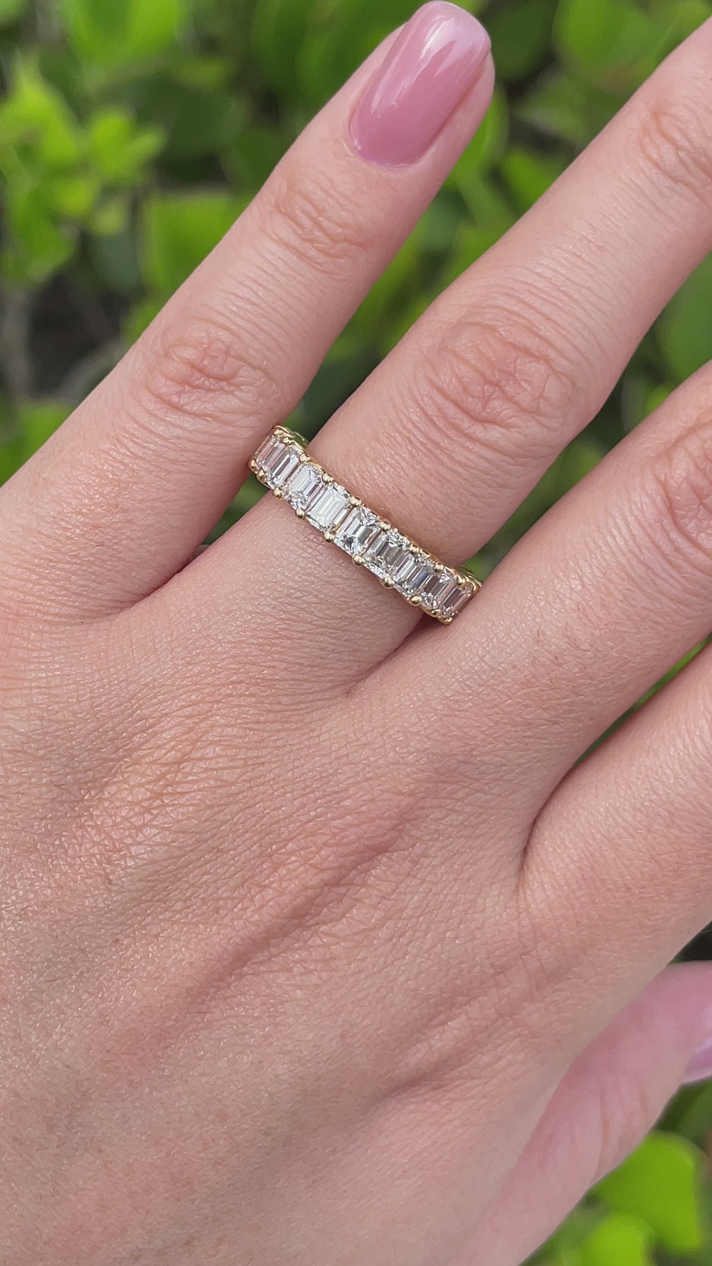 JAY FEDER 18K YELLOW GOLD EMERALD CUT DIAMOND ETERNITY WEDDING BAND