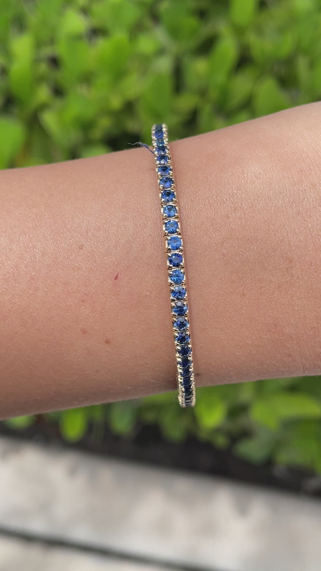 Jay Feder 14k Yellow Gold Blue Sapphire Stretch Tennis Bangle Bracelet