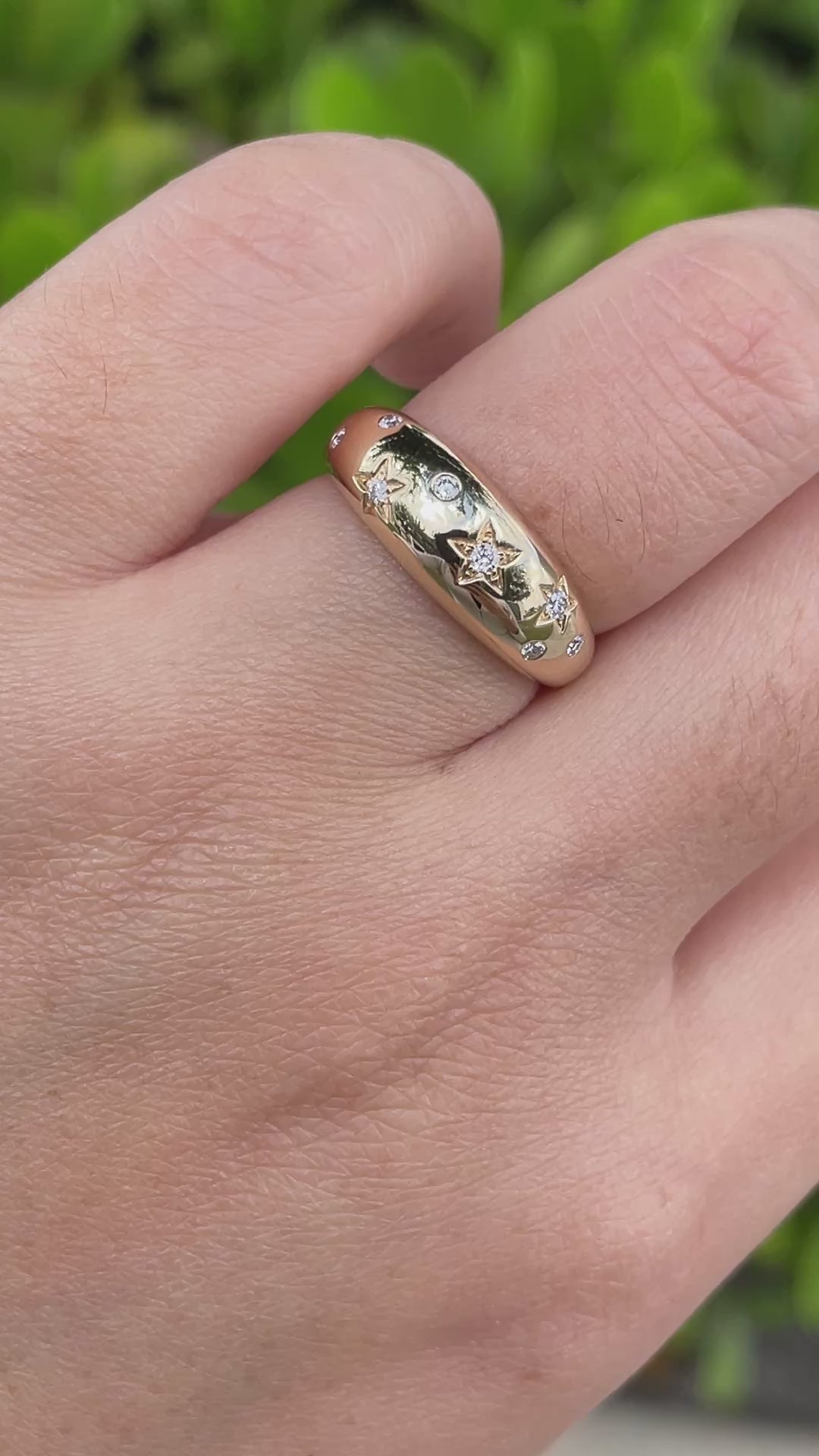 Jay Feder 14k Yellow Gold Diamond Stars Dome Band Ring