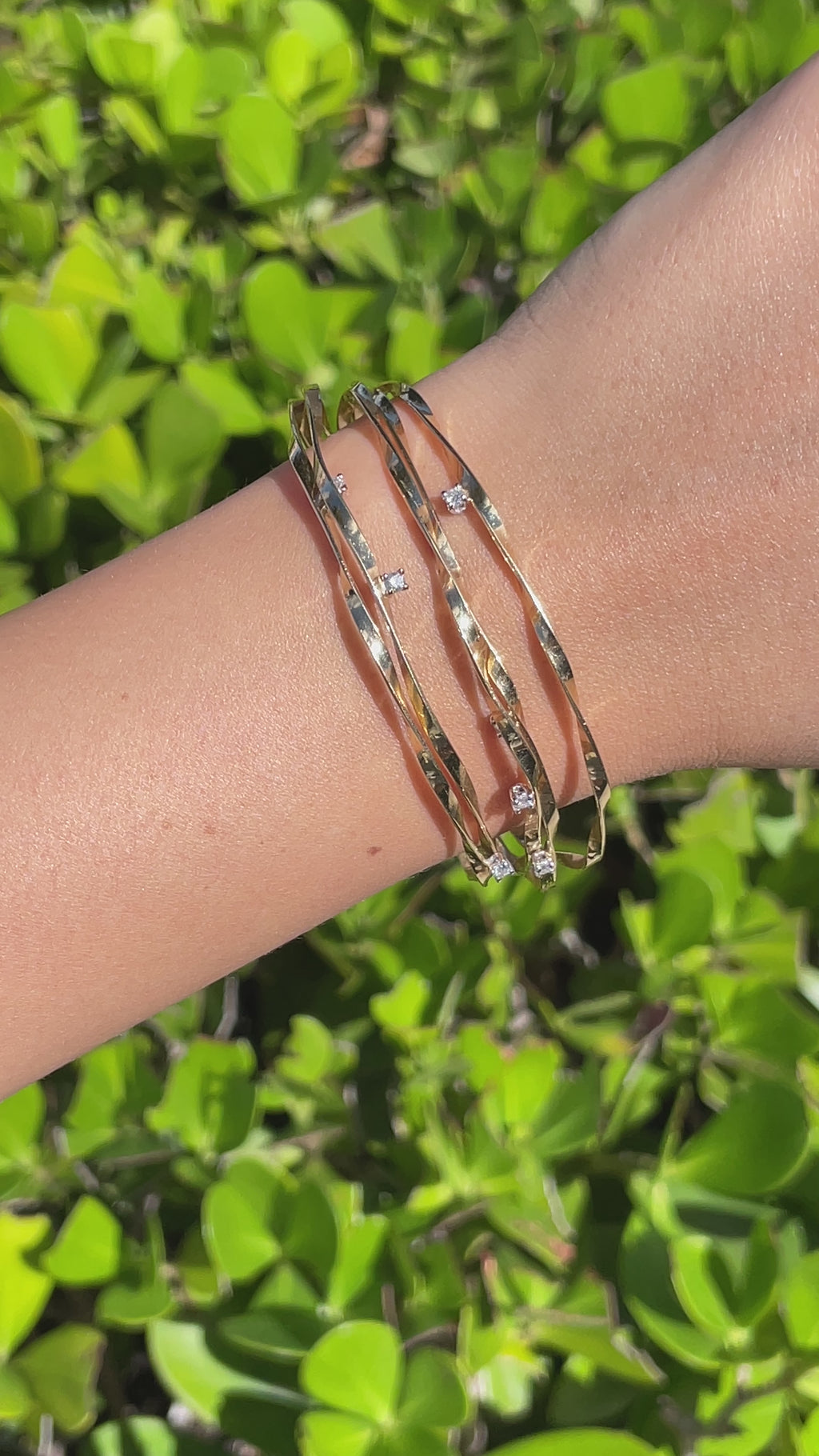 Jay Feder 14k Yellow Gold Diamond Twist Wire Bangle Bracelet