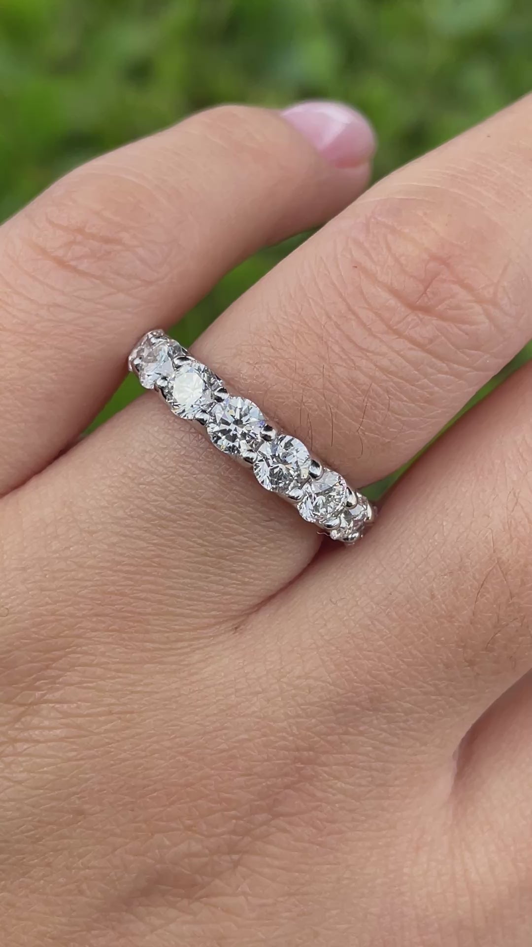 Jay Feder 14k White Gold Round Diamond Eternity Wedding Band