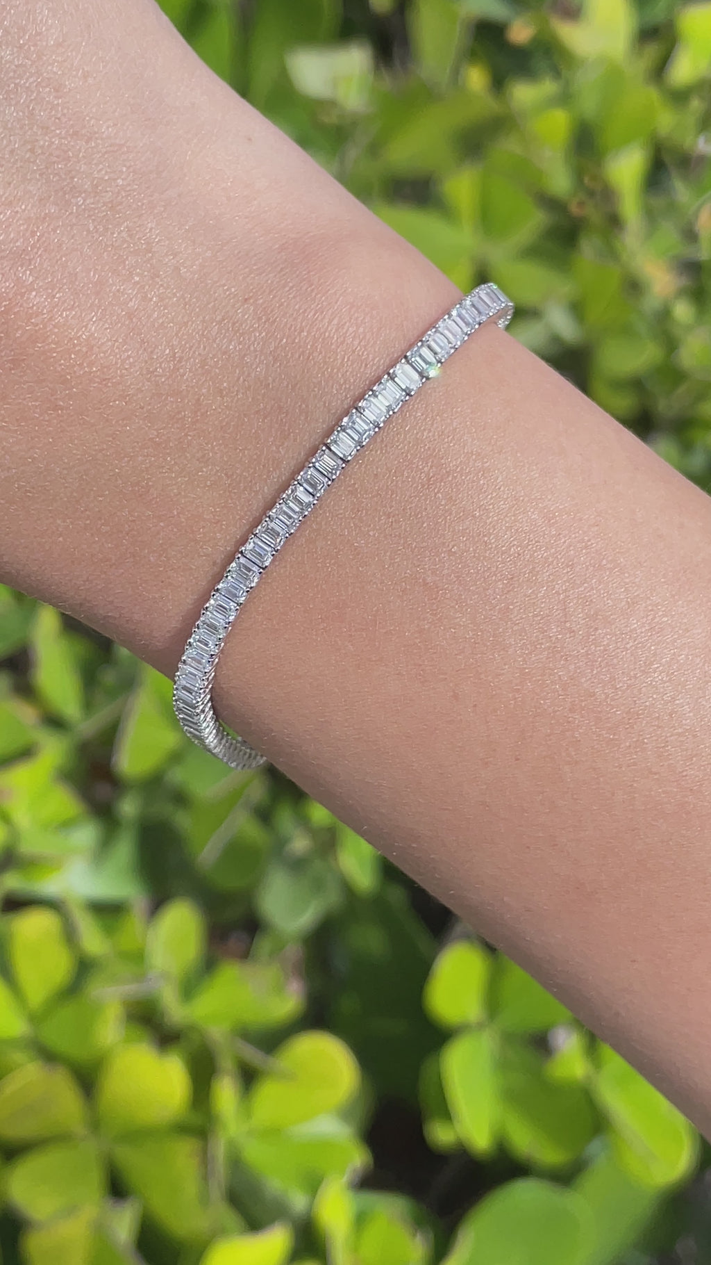 Jay Feder 14k White Gold Emerald cut Diamond Tennis Bracelet