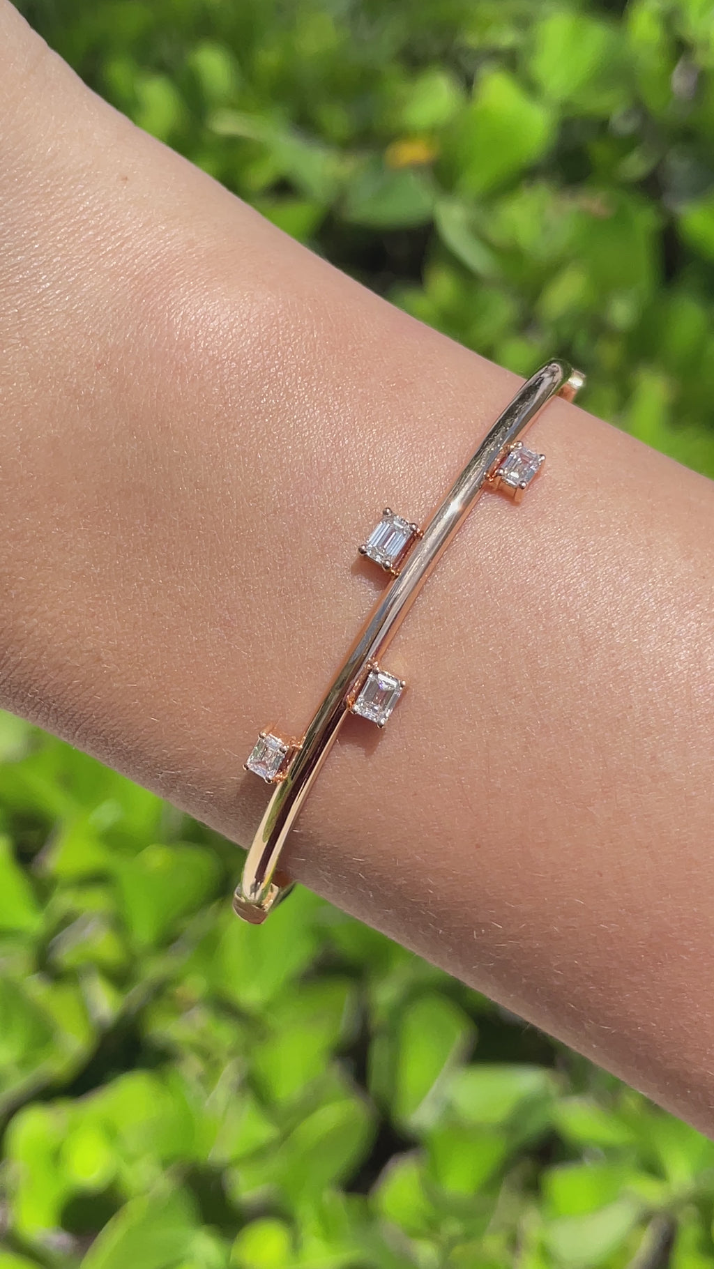 JAY FEDER 18K ROSE GOLD EMERALD CUT DIAMOND BANGLE BRACELET