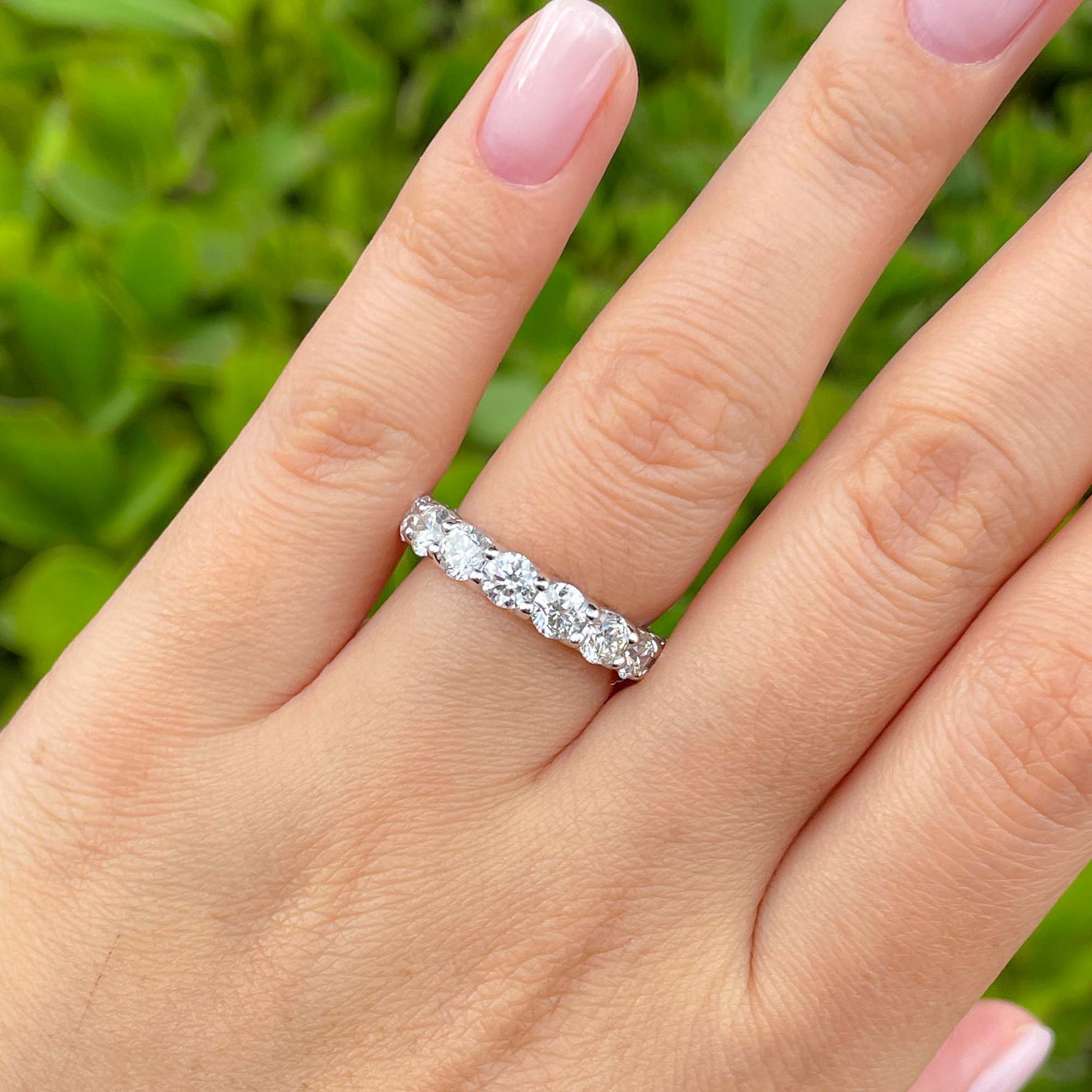 Jay Feder 14k White Gold Round Diamond Eternity Wedding Band