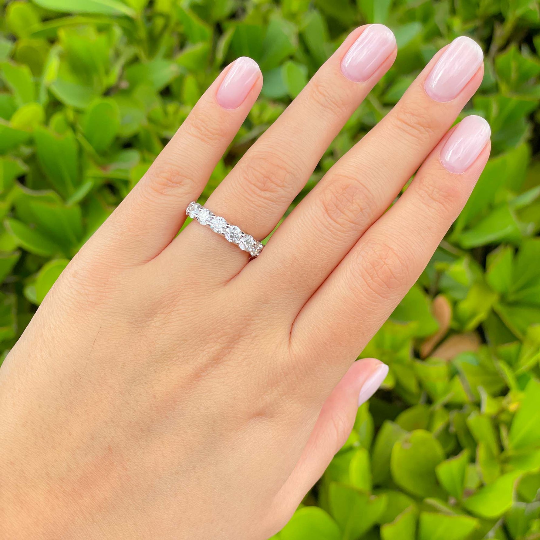 Jay Feder 14k White Gold Round Diamond Eternity Wedding Band