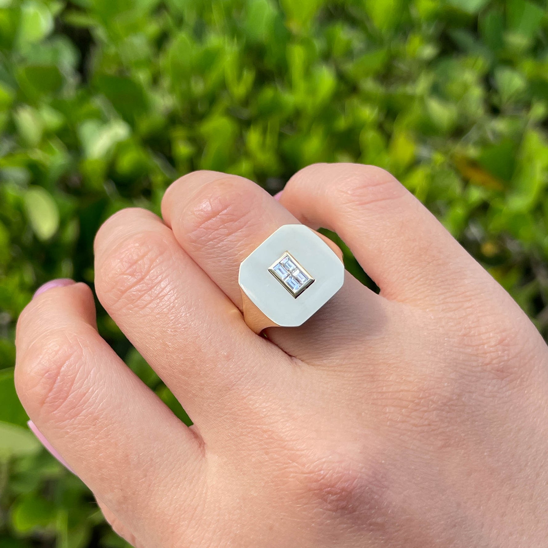 DOVES 18k Yellow Gold Baguette Diamond Mondrian Invisible Set Ring