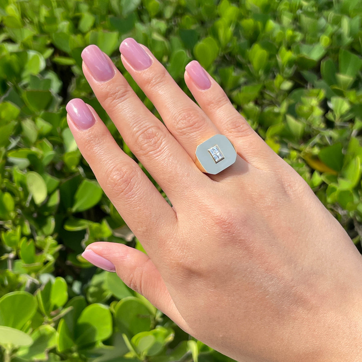 DOVES 18k Yellow Gold Baguette Diamond Mondrian Invisible Set Ring