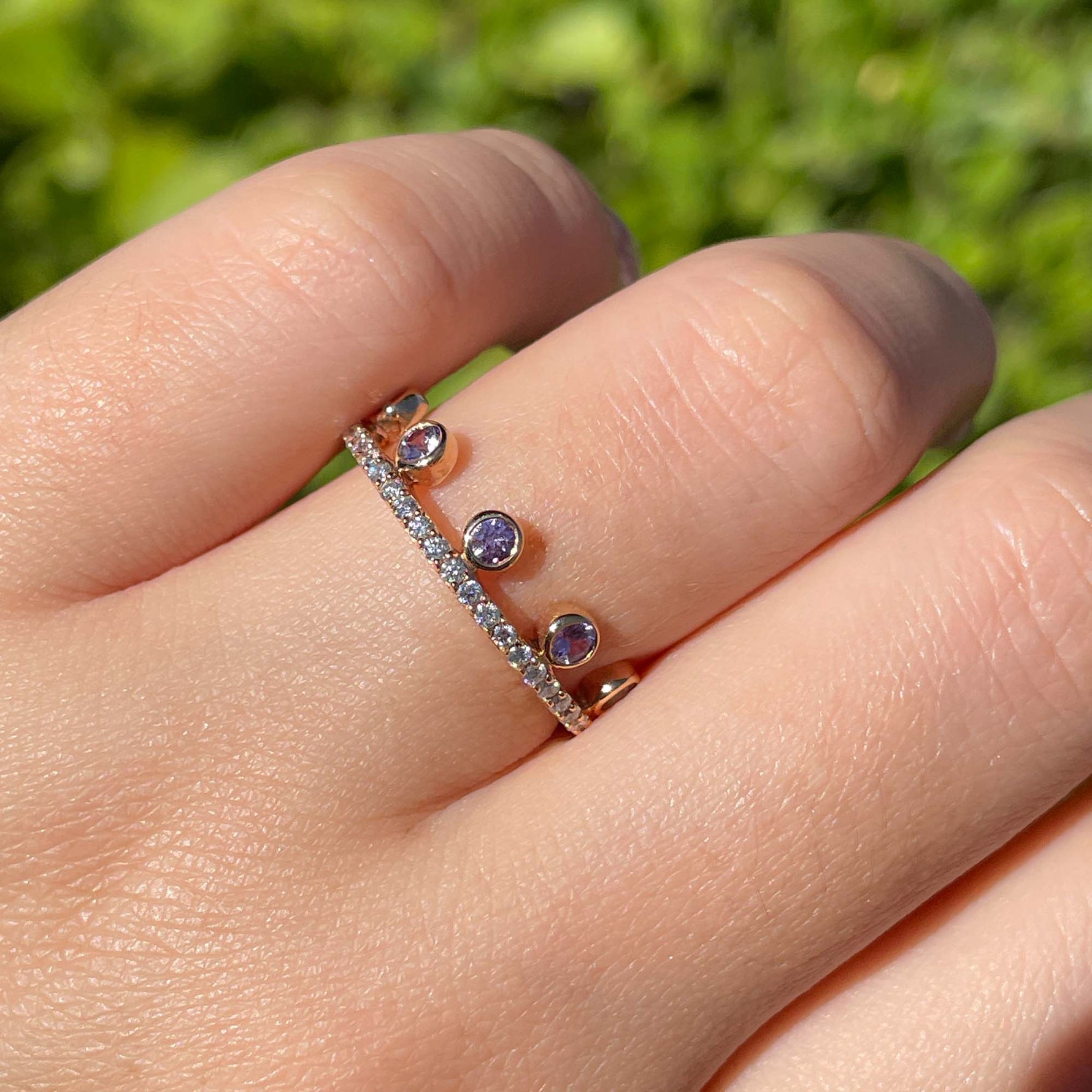 Khai Khai 18k Yellow Gold Pink Sapphire Diamond Crown Band Ring