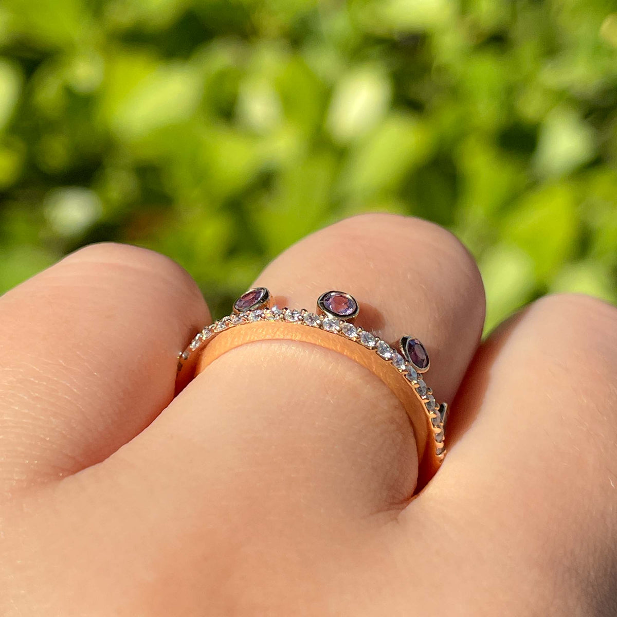 Khai Khai 18k Yellow Gold Pink Sapphire Diamond Crown Band Ring