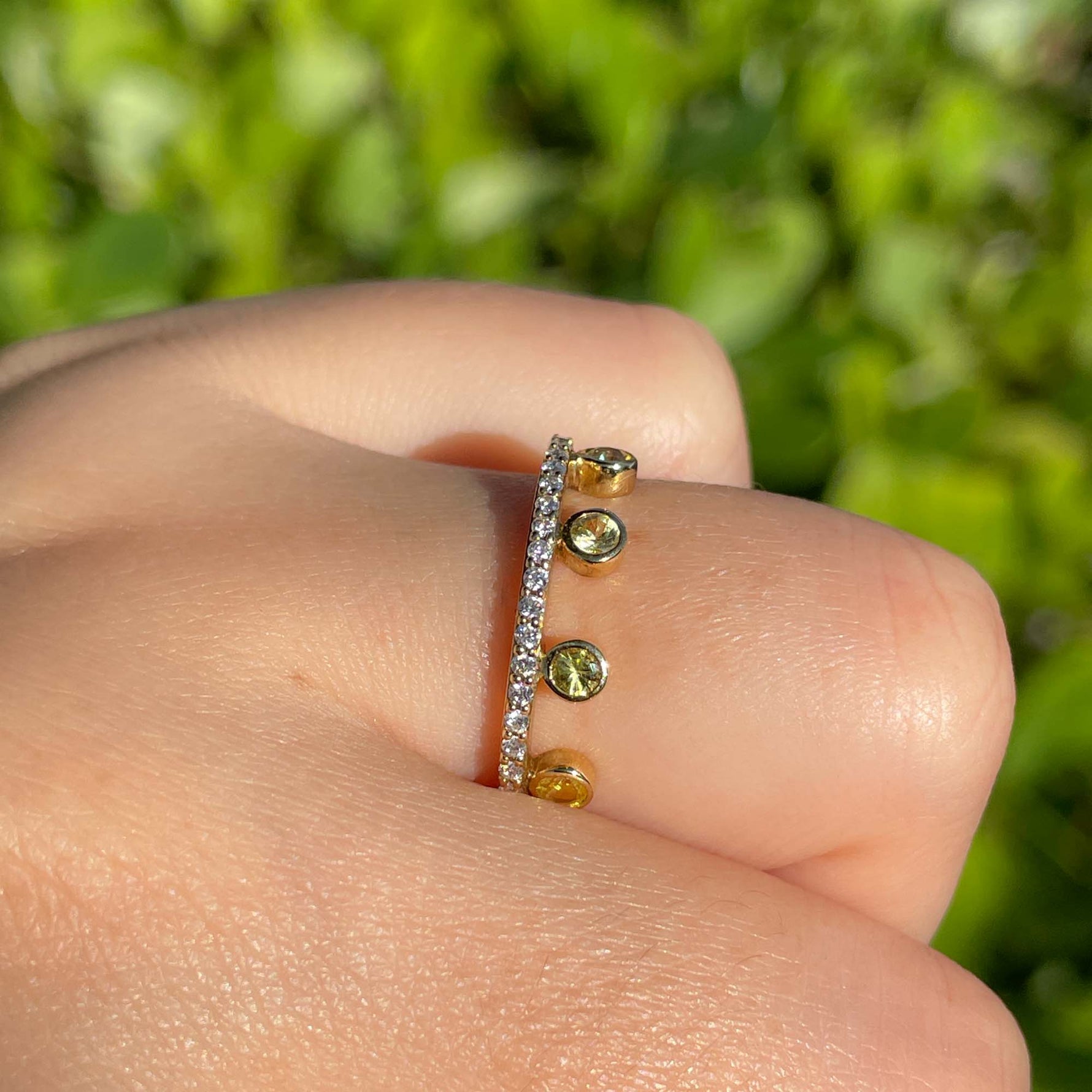 Khai Khai 18k Yellow Gold Yellow Sapphire Diamond Crown Ring