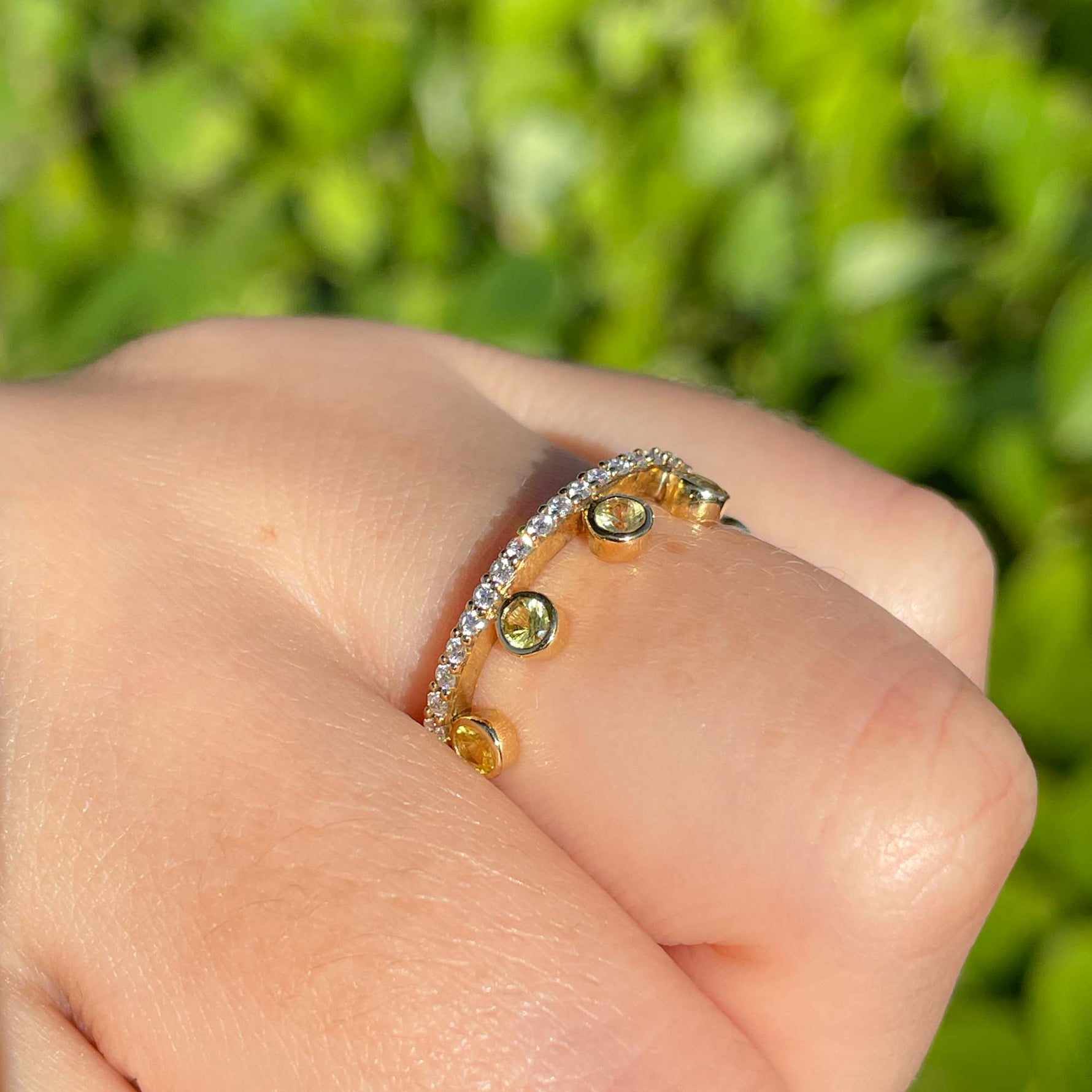 Khai Khai 18k Yellow Gold Yellow Sapphire Diamond Crown Ring