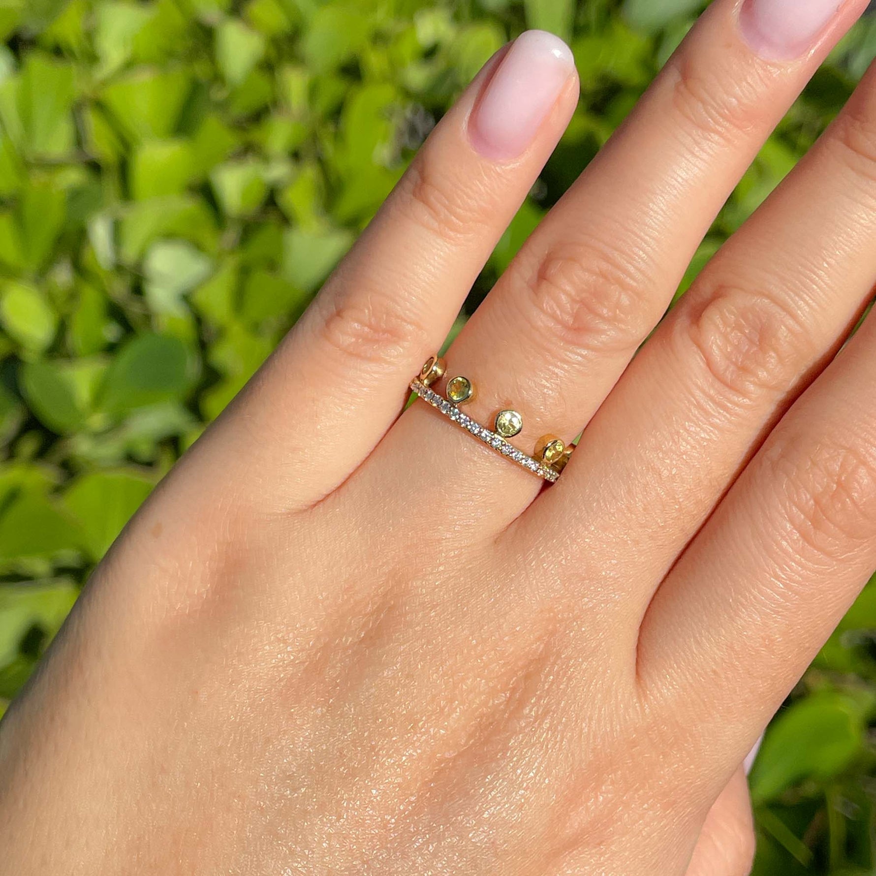 Khai Khai 18k Yellow Gold Yellow Sapphire Diamond Crown Ring