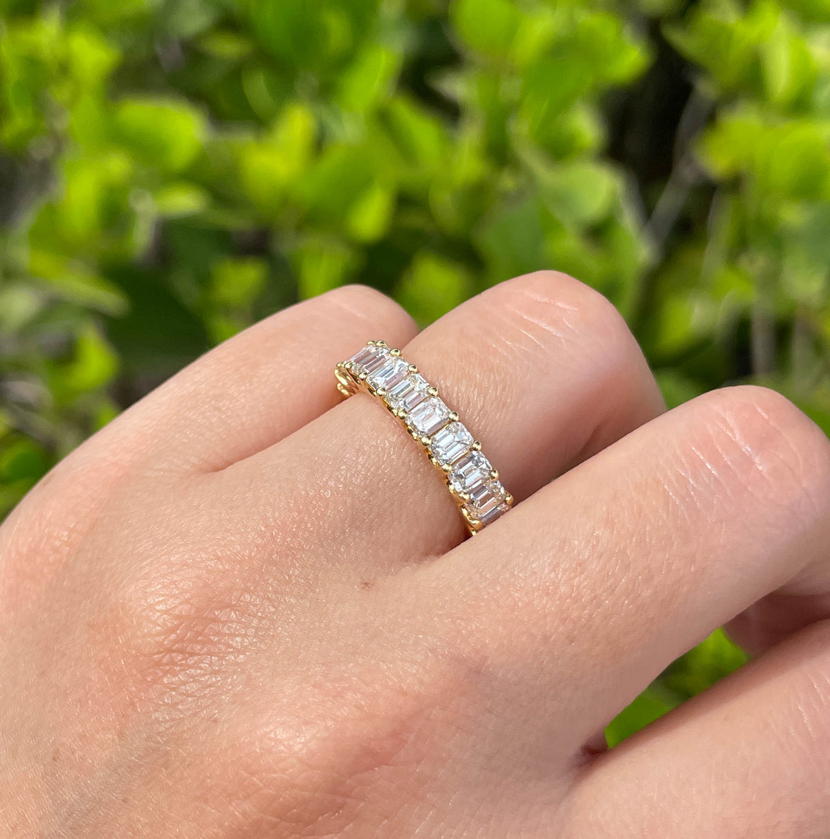 JAY FEDER 18K YELLOW GOLD EMERALD CUT DIAMOND ETERNITY WEDDING BAND