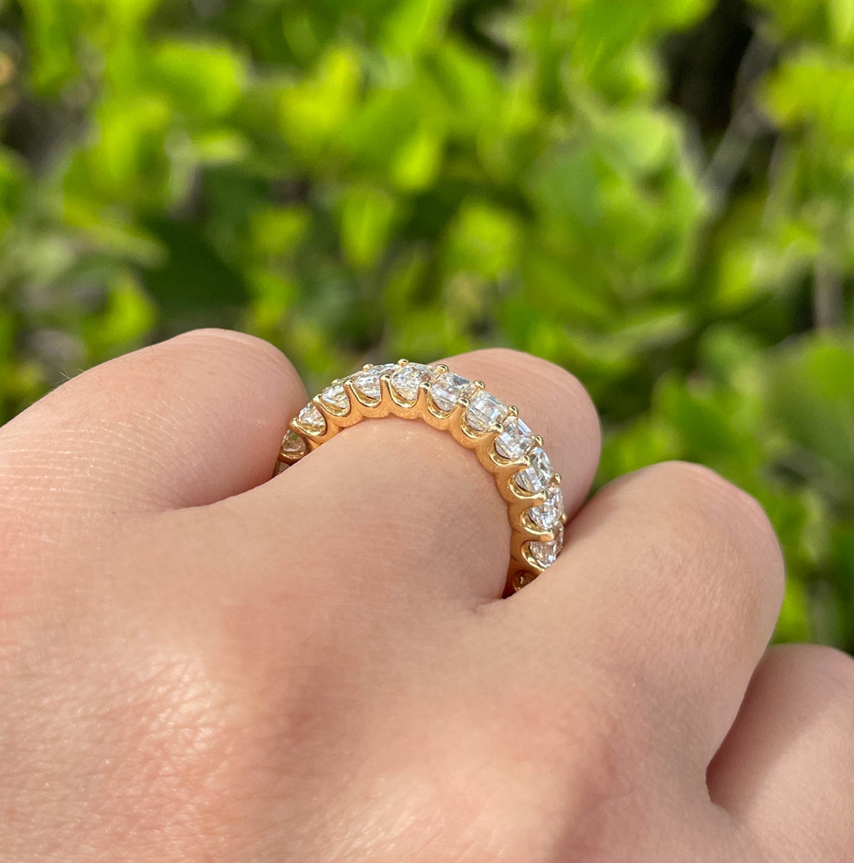 JAY FEDER 18K YELLOW GOLD EMERALD CUT DIAMOND ETERNITY WEDDING BAND