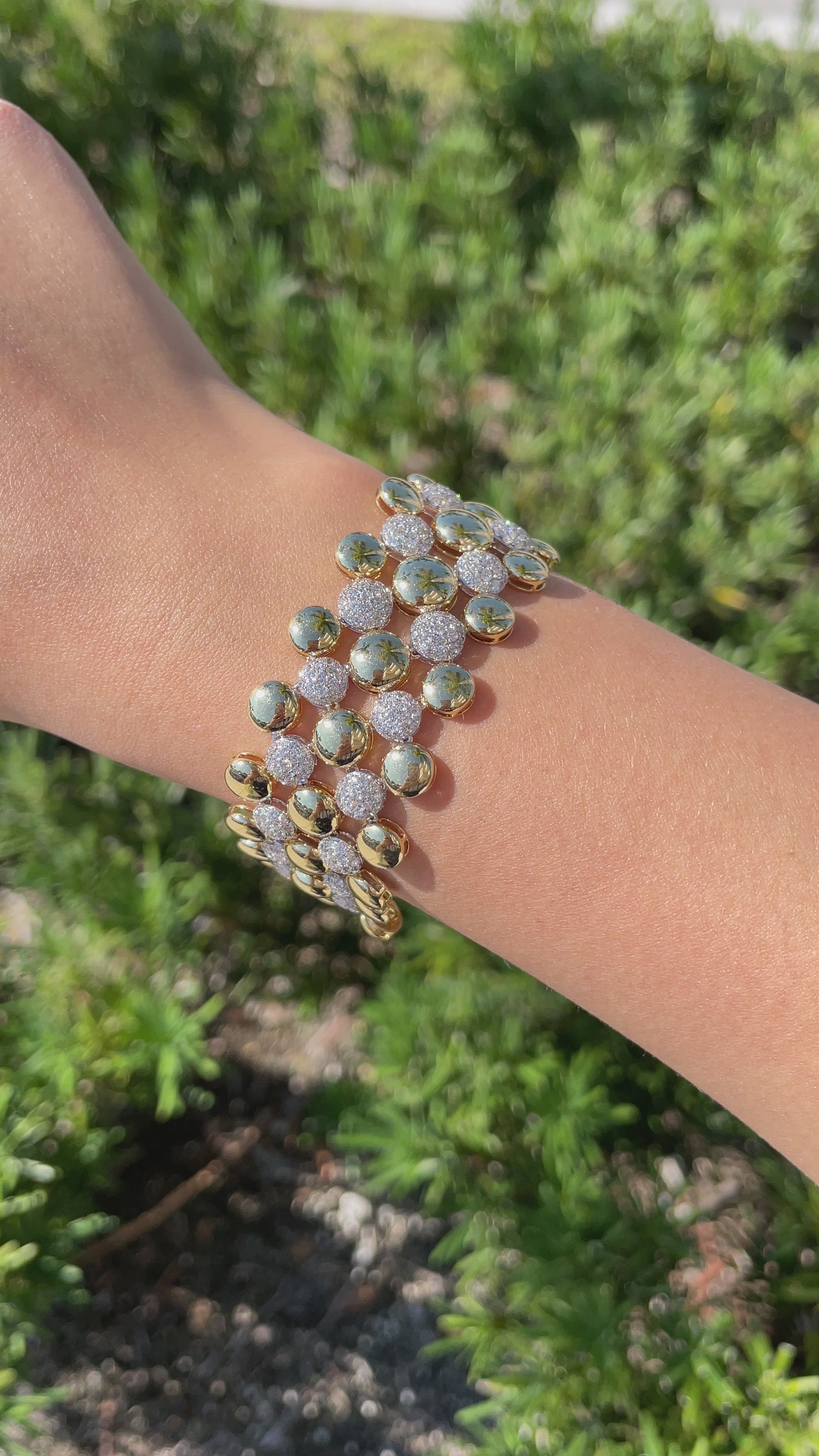 SUTRA 18K TWO TONE GOLD DIAMOND BUBBLE BRACELET