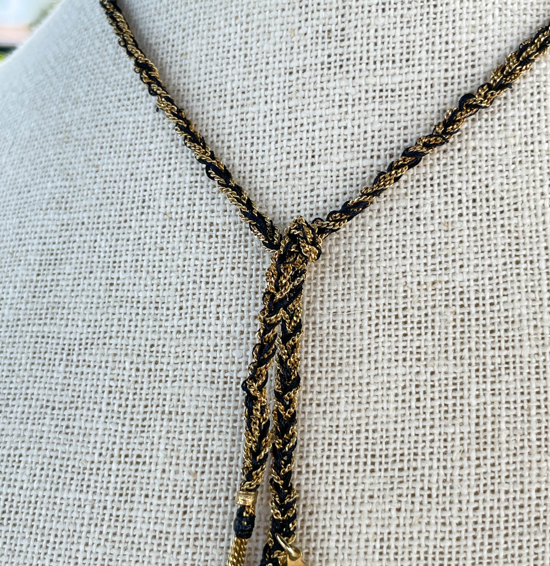Jay Feder 14K Yellow Gold Black Narl lariat Necklace