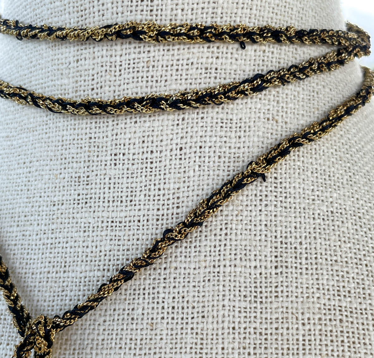 Jay Feder 14K Yellow Gold Black Narl lariat Necklace