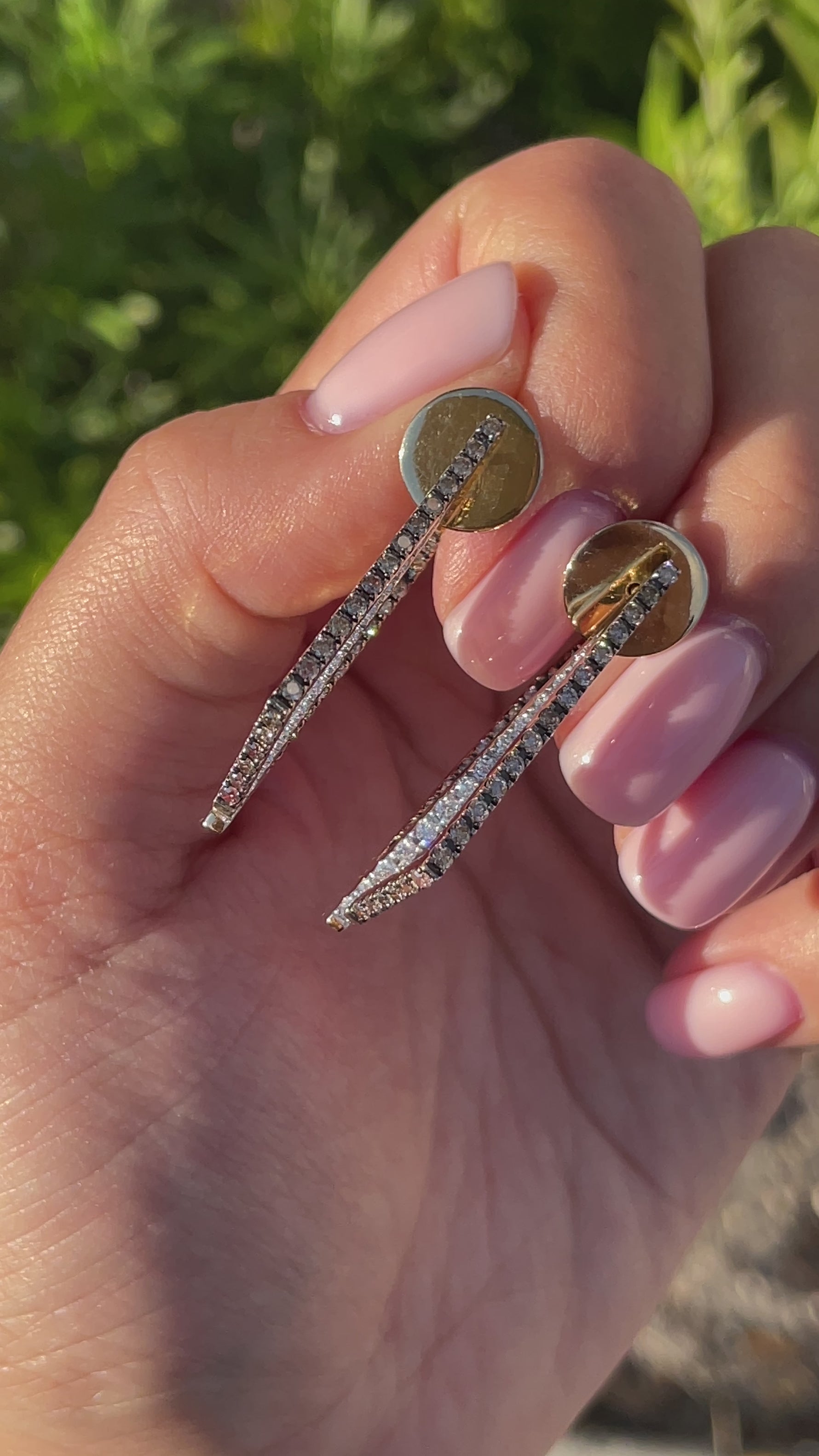 Kavant & Sharart 18k Yellow Gold Diamond Geo Art Earrings