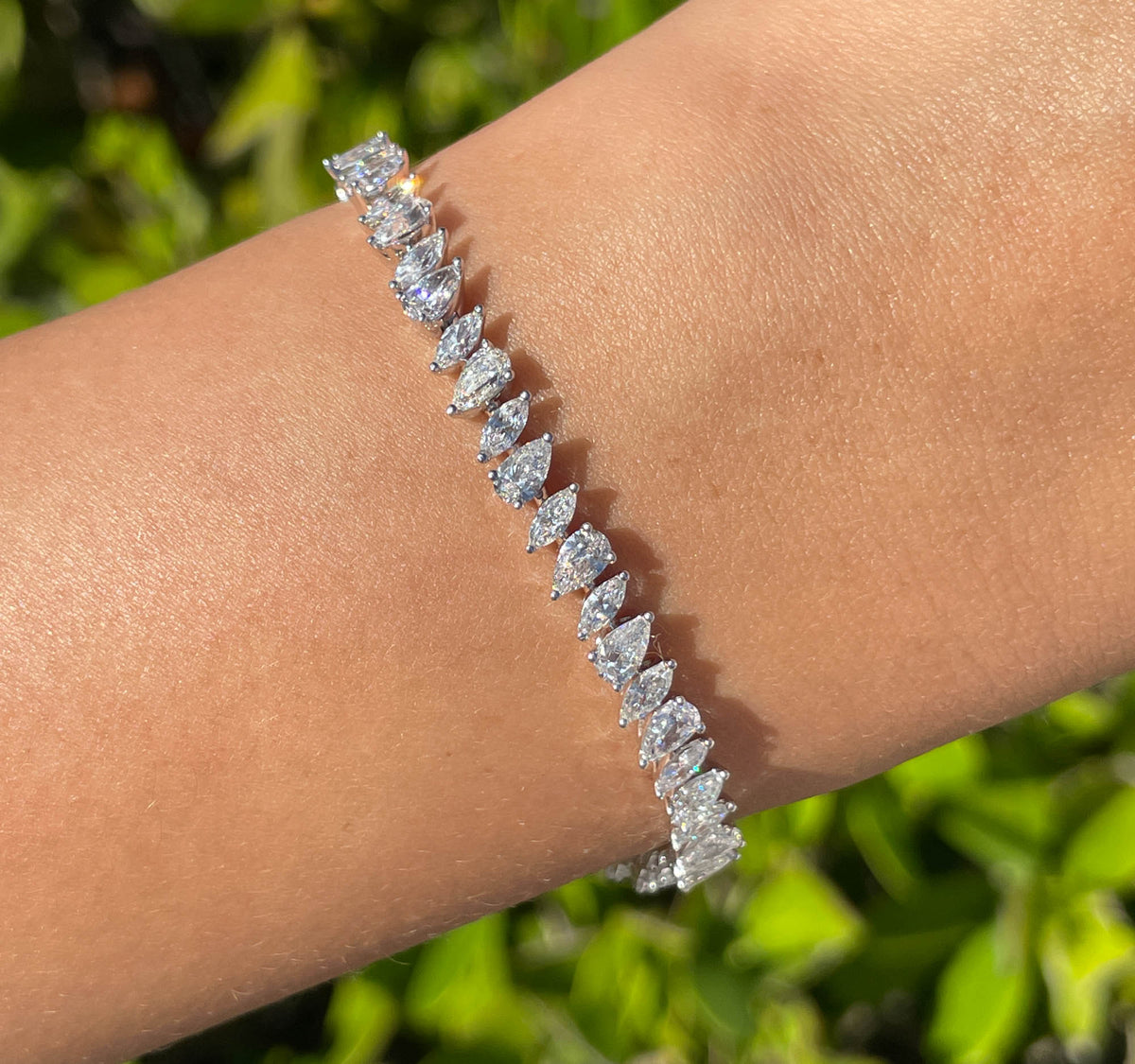 JAY FEDER 18K WHITE GOLD DIAMOND TENNIS BRACELET