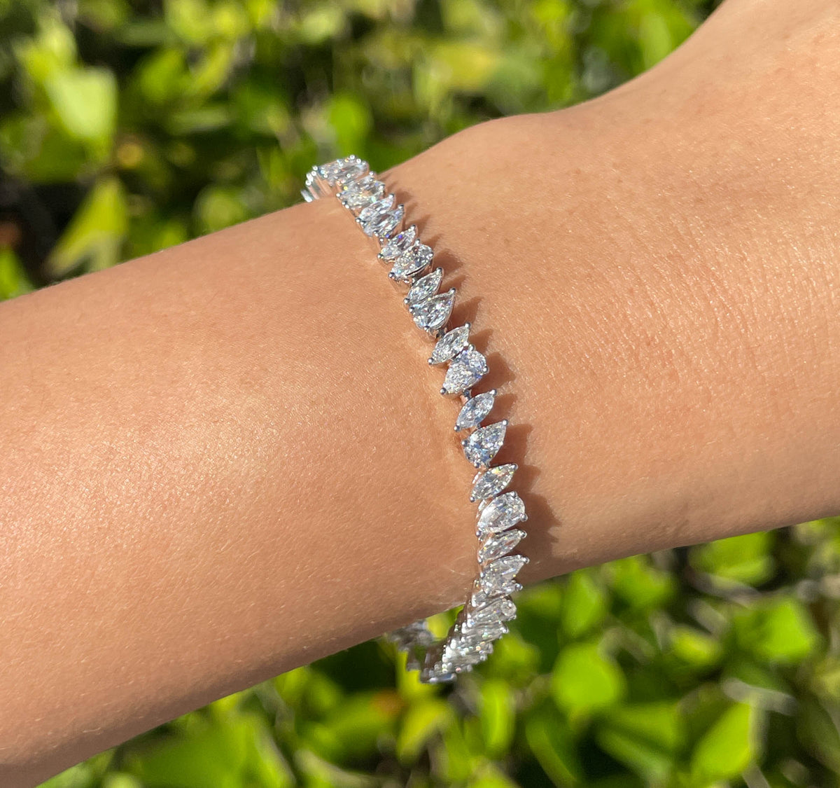 JAY FEDER 18K WHITE GOLD DIAMOND TENNIS BRACELET