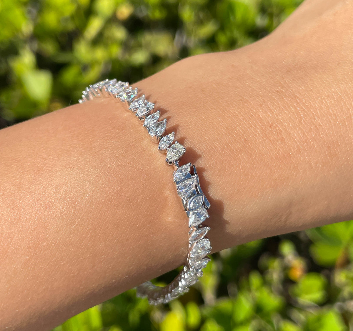 JAY FEDER 18K WHITE GOLD DIAMOND TENNIS BRACELET