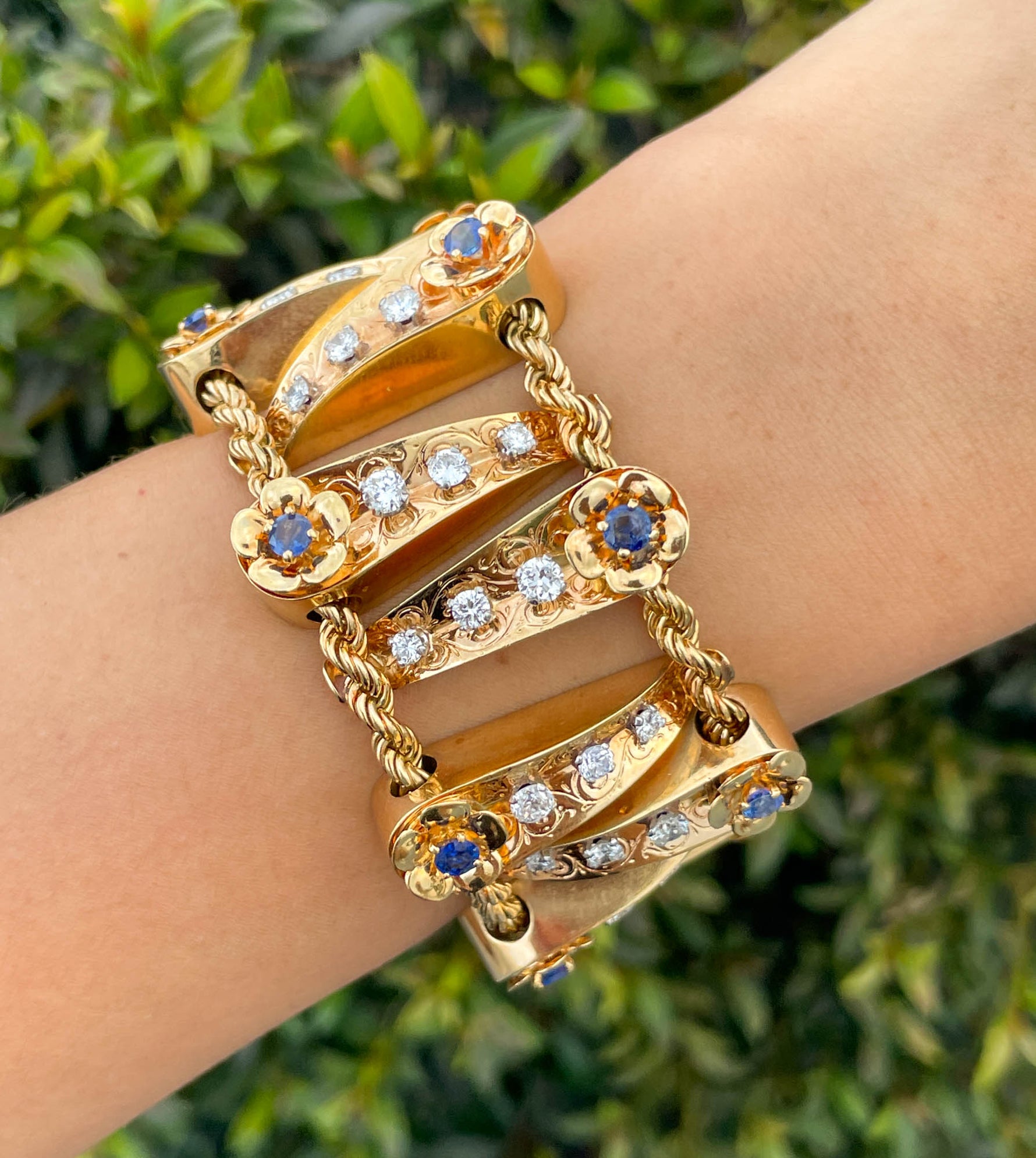 Jay Feder 18K Yellow Gold Diamond Sapphire bracelet