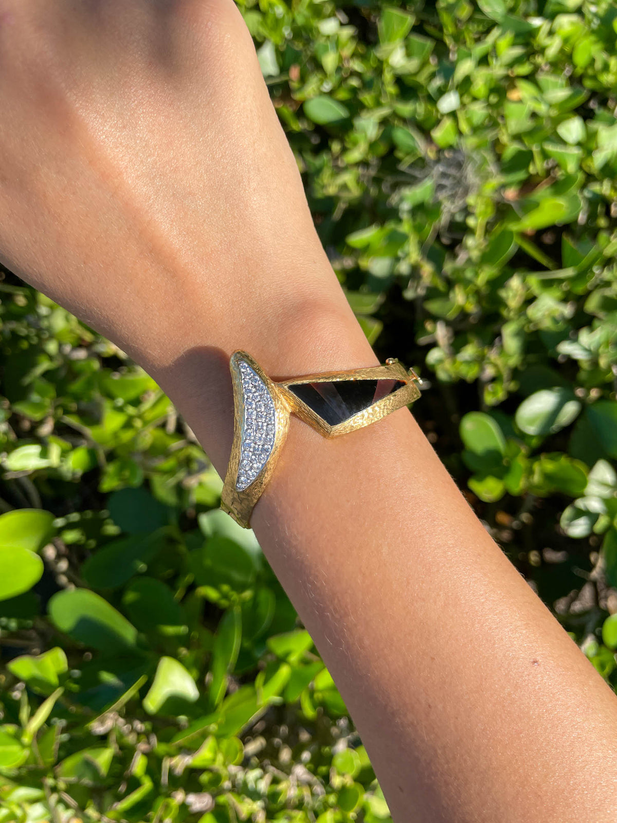 Jay Feder 18K Yellow Gold Diamond Black Onyx Vintage Bangle Bracelet