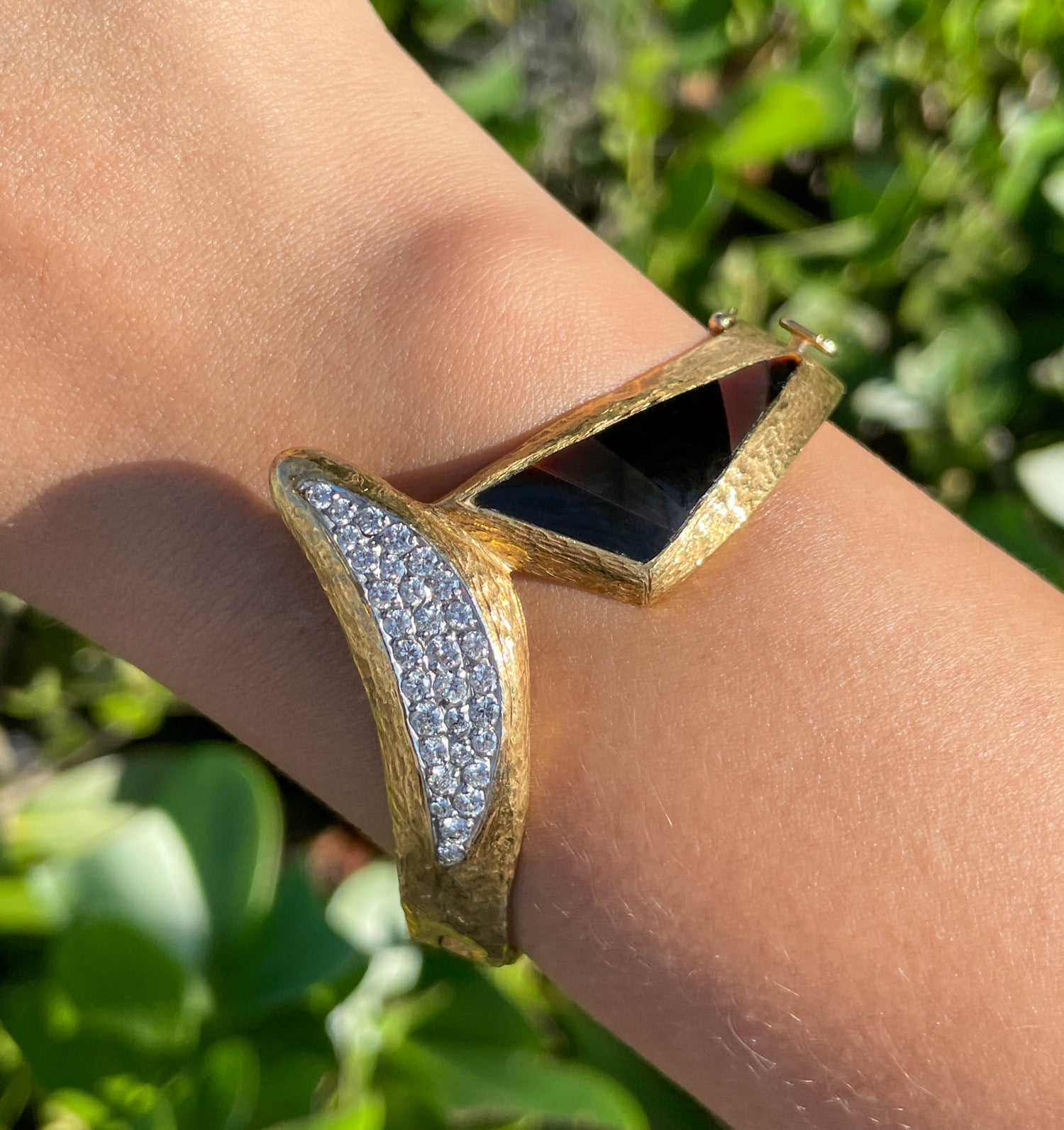 Jay Feder 18K Yellow Gold Diamond Black Onyx Vintage Bangle Bracelet