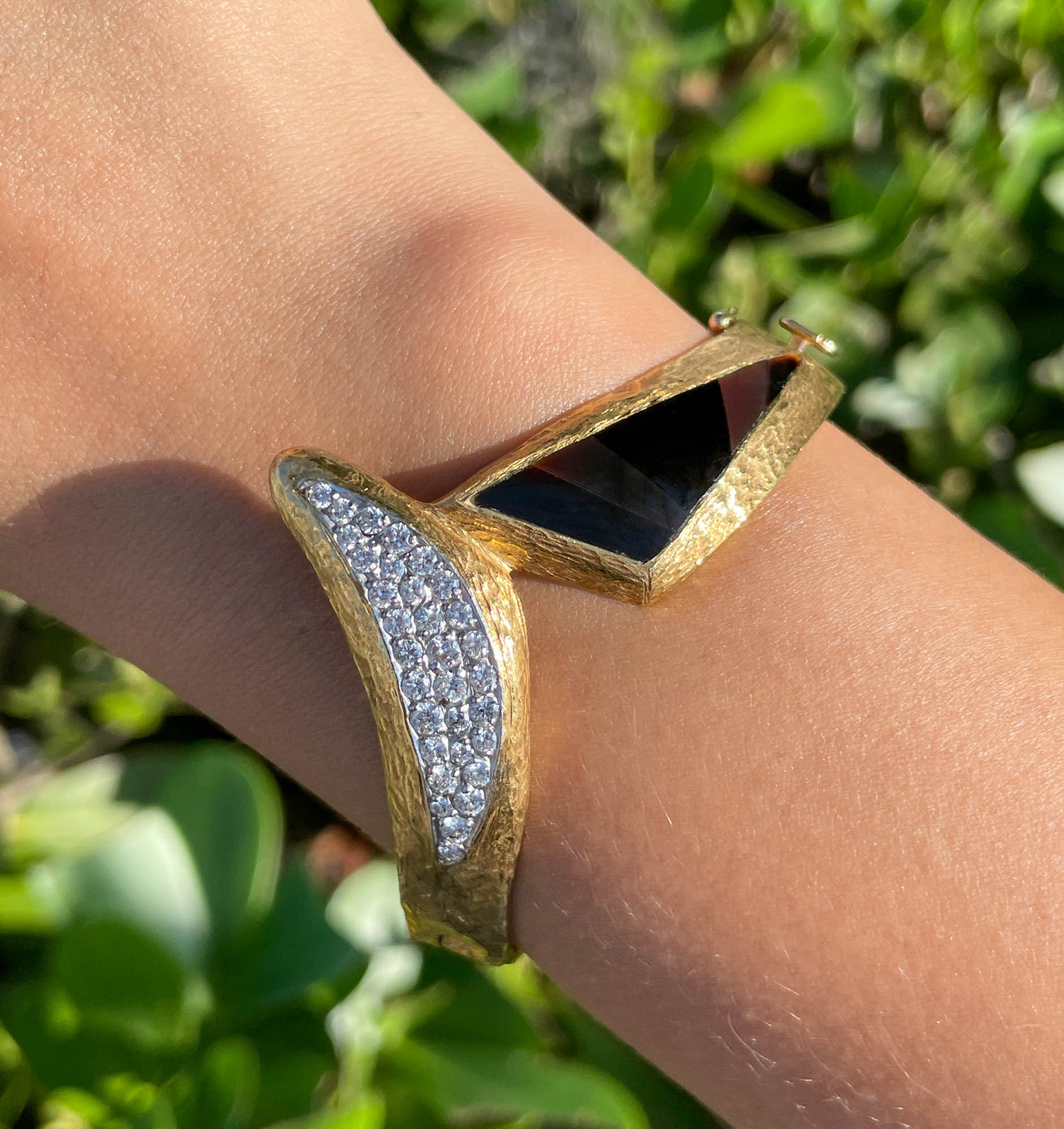 Jay Feder 18K Yellow Gold Diamond Black Onyx Vintage Bangle Bracelet
