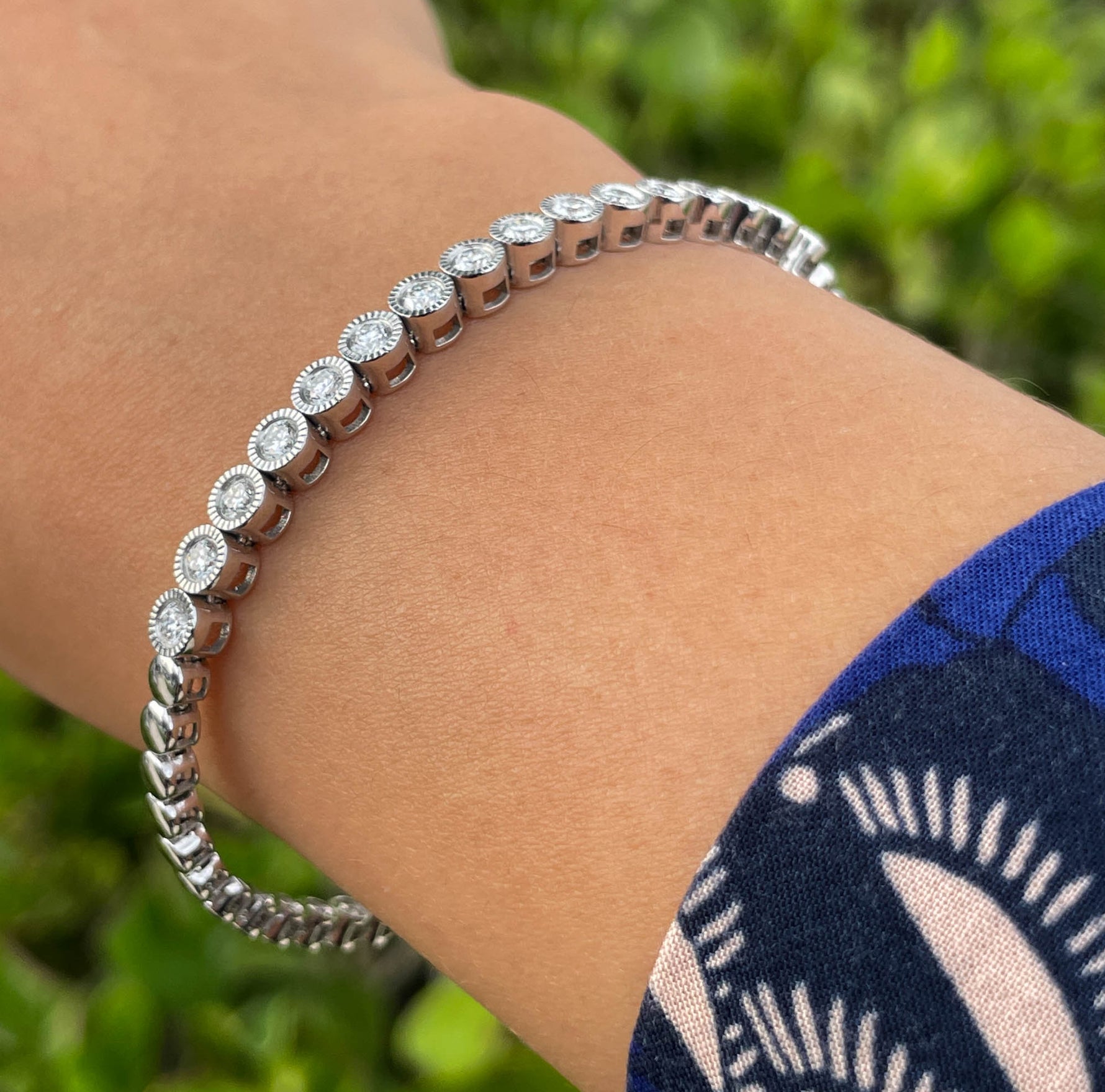 JAY FEDER 14K WHITE GOLD BEZEL SET DIAMOND BRACELET