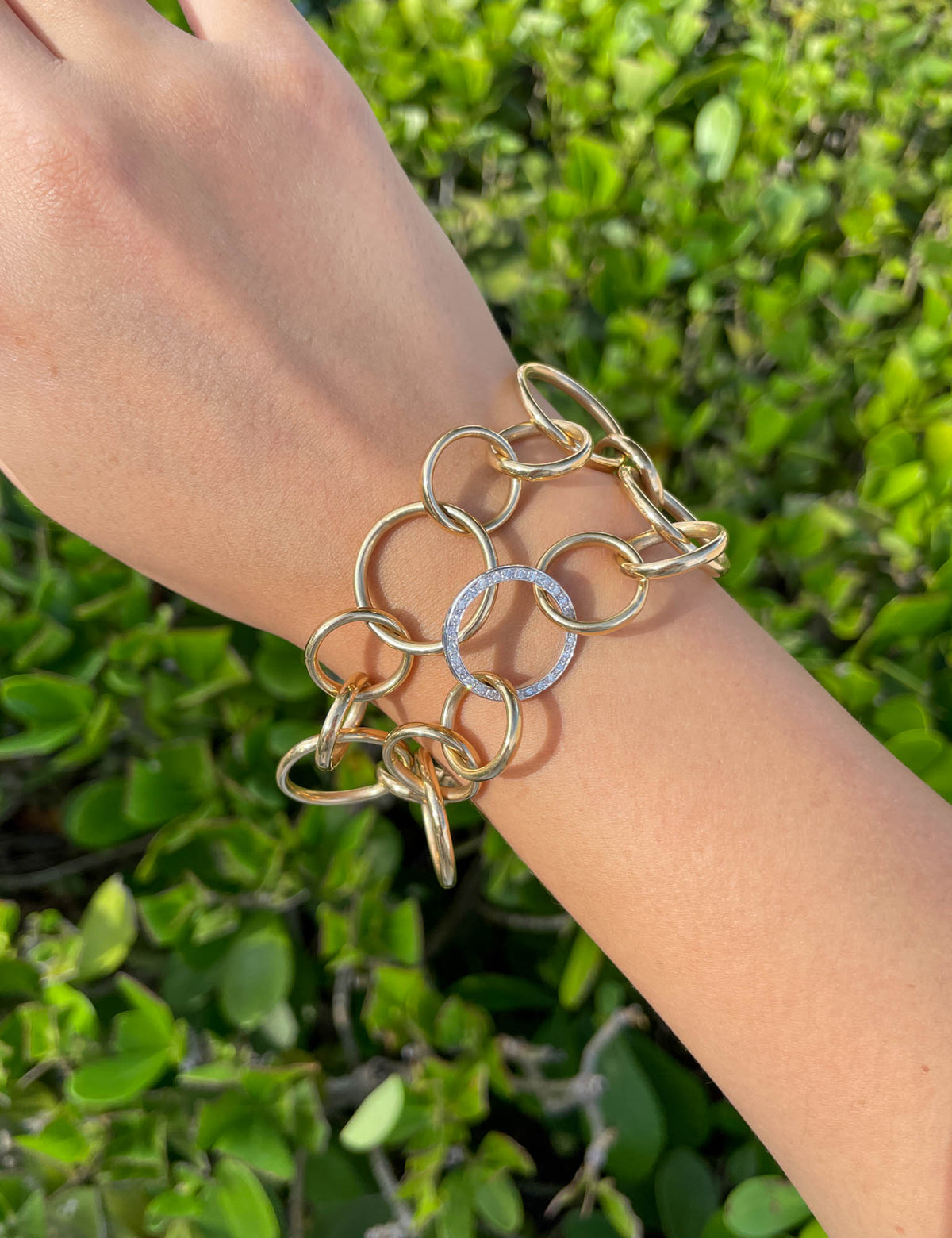 Jay Feder 14 Yellow Gold & White Gold Diamond Circle Link Bracelet