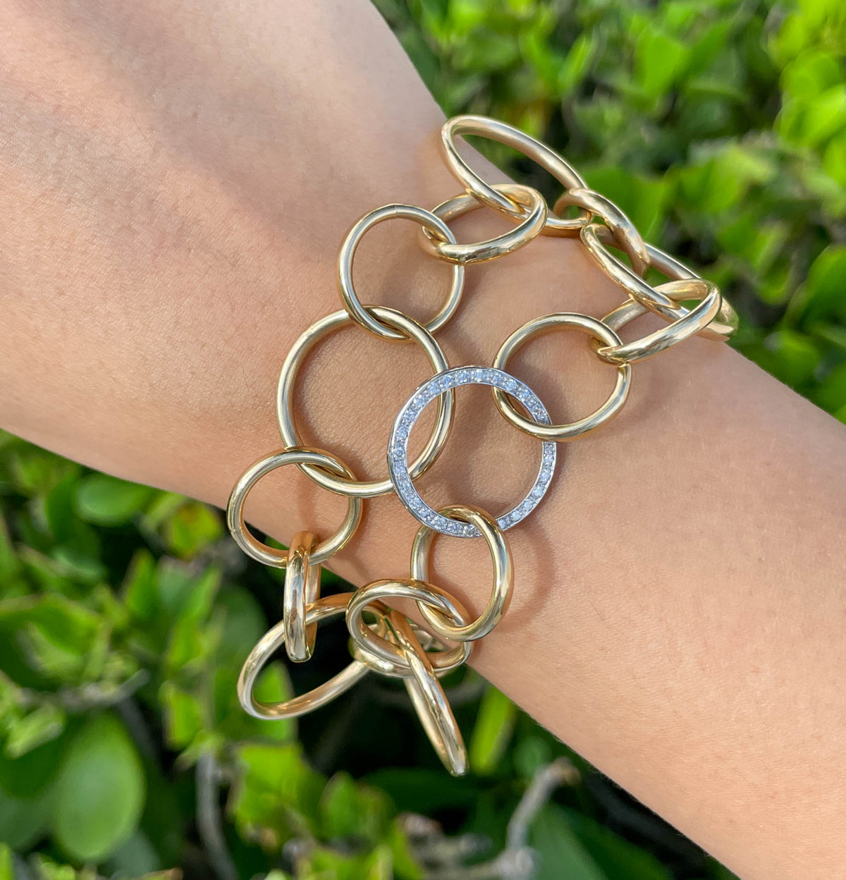 Jay Feder 14 Yellow Gold & White Gold Diamond Circle Link Bracelet