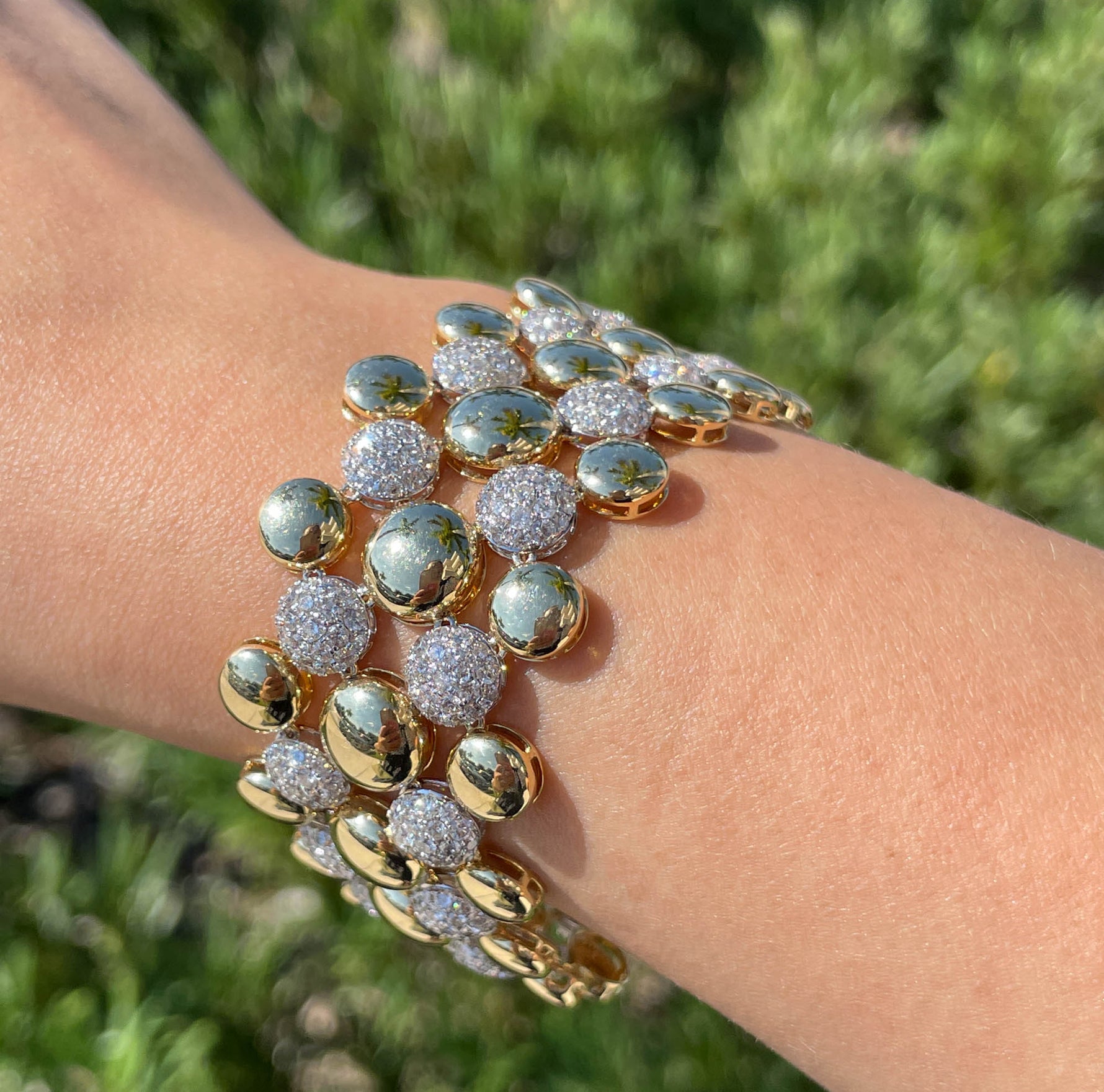 SUTRA 18K TWO TONE GOLD DIAMOND BUBBLE BRACELET