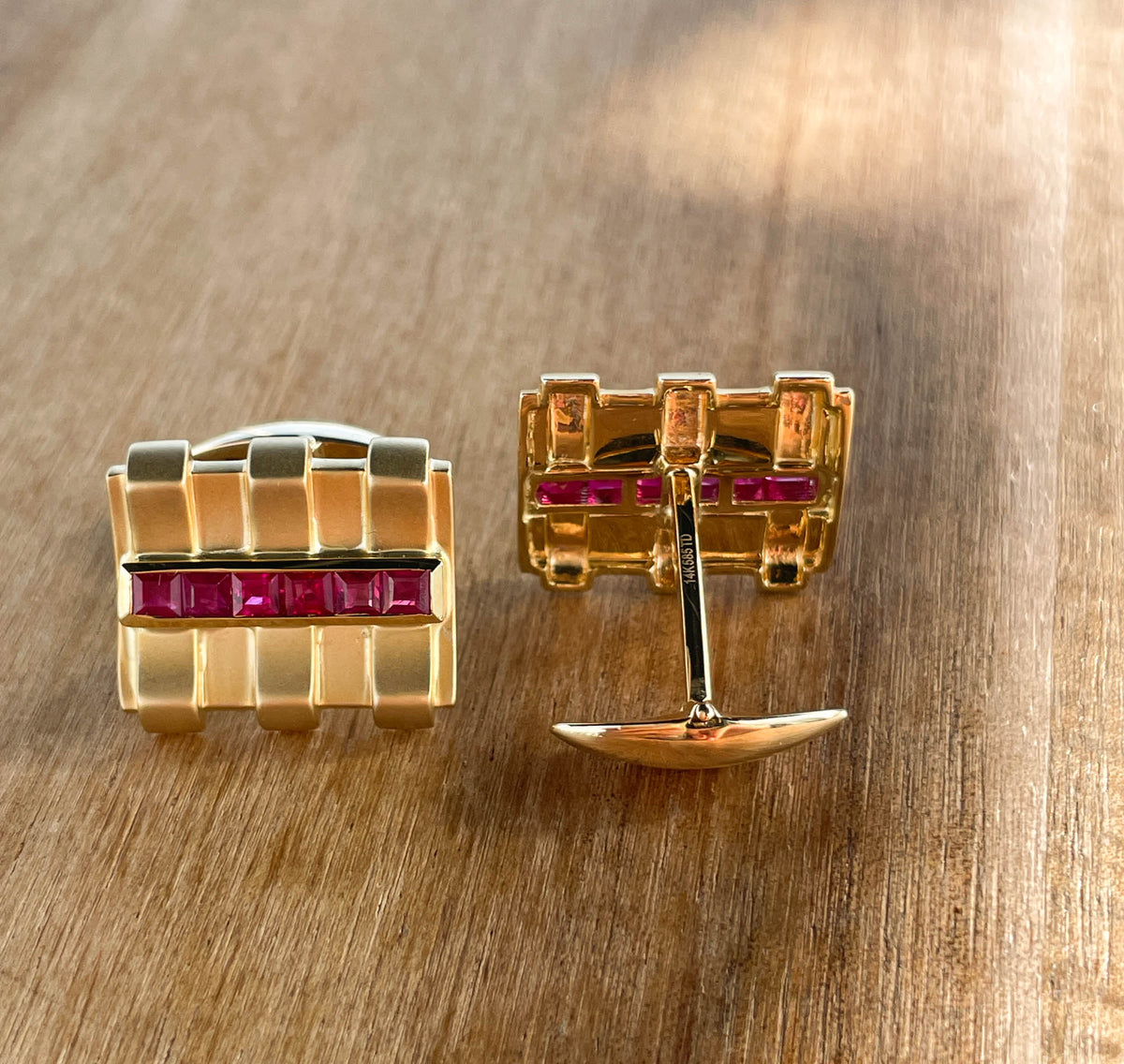 JAY FEDER 14K YELLOW GOLD RUBY RECTANGLE CUFFLINKS