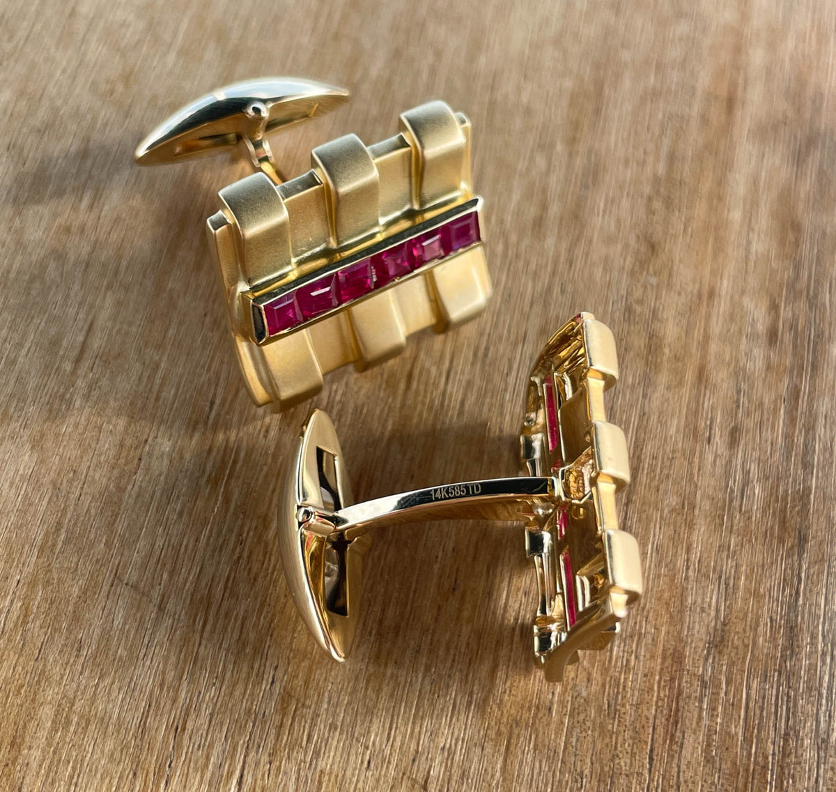 JAY FEDER 14K YELLOW GOLD RUBY RECTANGLE CUFFLINKS