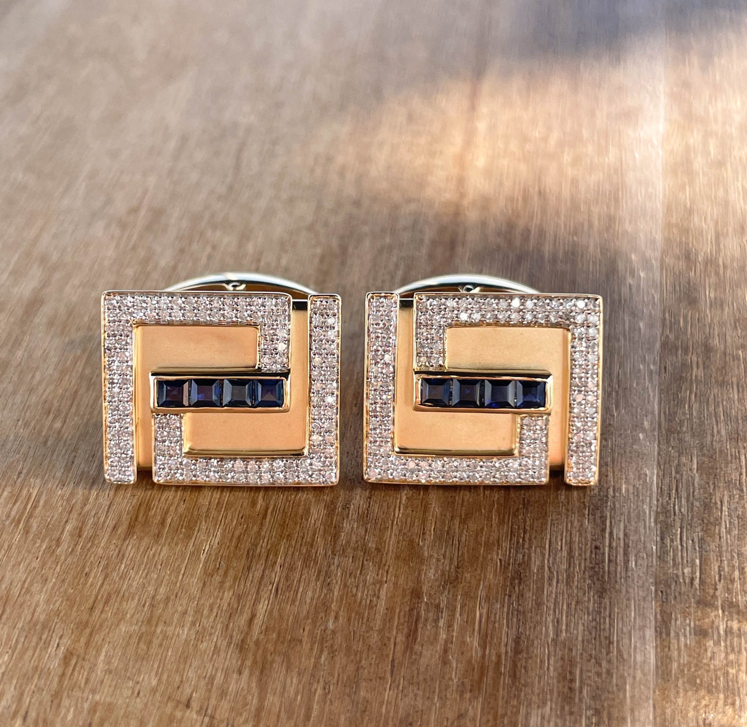 JAY FEDER 14K YELLOW GOLD SAPPHIRE AND DIAMOND CUFFLINKS