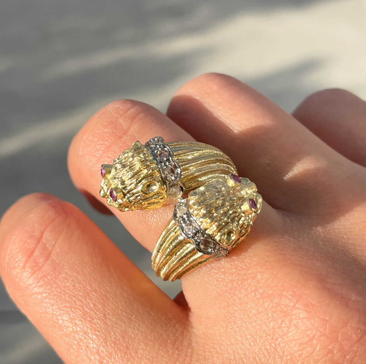 Jay Feder 18K Yellow Gold Diamond Pink Sapphire Lion Ring