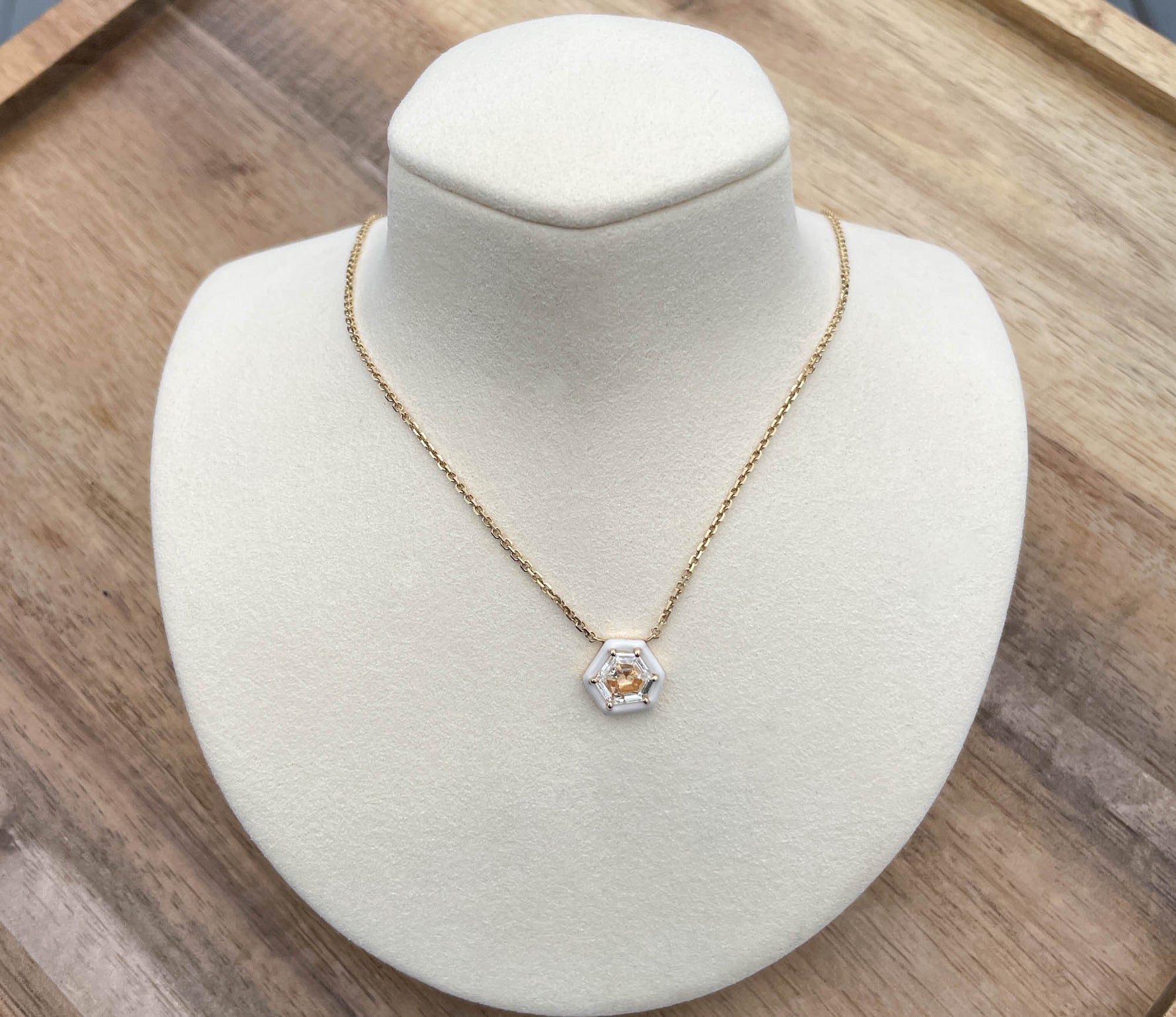 JAY FEDER 14K YELLOW GOLD DIAMOND ENAMEL HEXAGON NECKLACE
