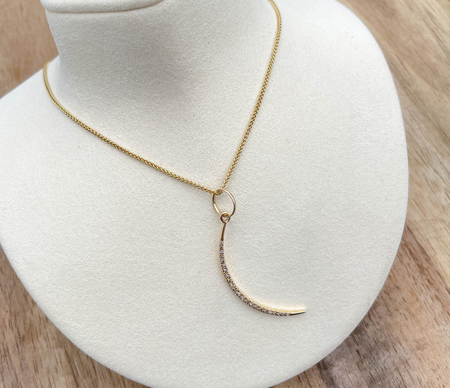JAY FEDER 14K YELLOW GOLD DIAMOND CRESCENT MOON PENDANT