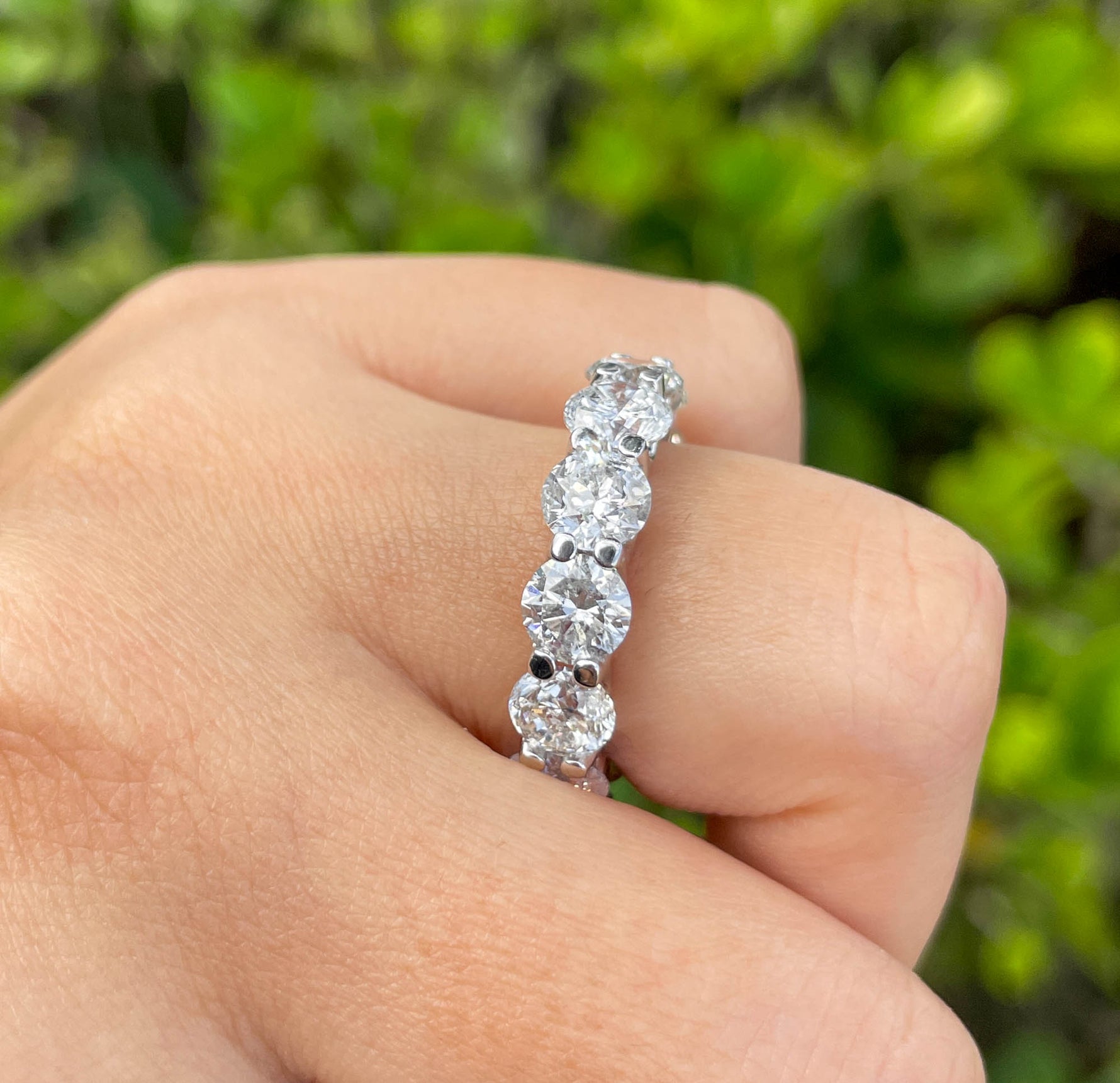 JAY FEDER 18K WHITE GOLD DIAMOND ETERNITY BAND RING