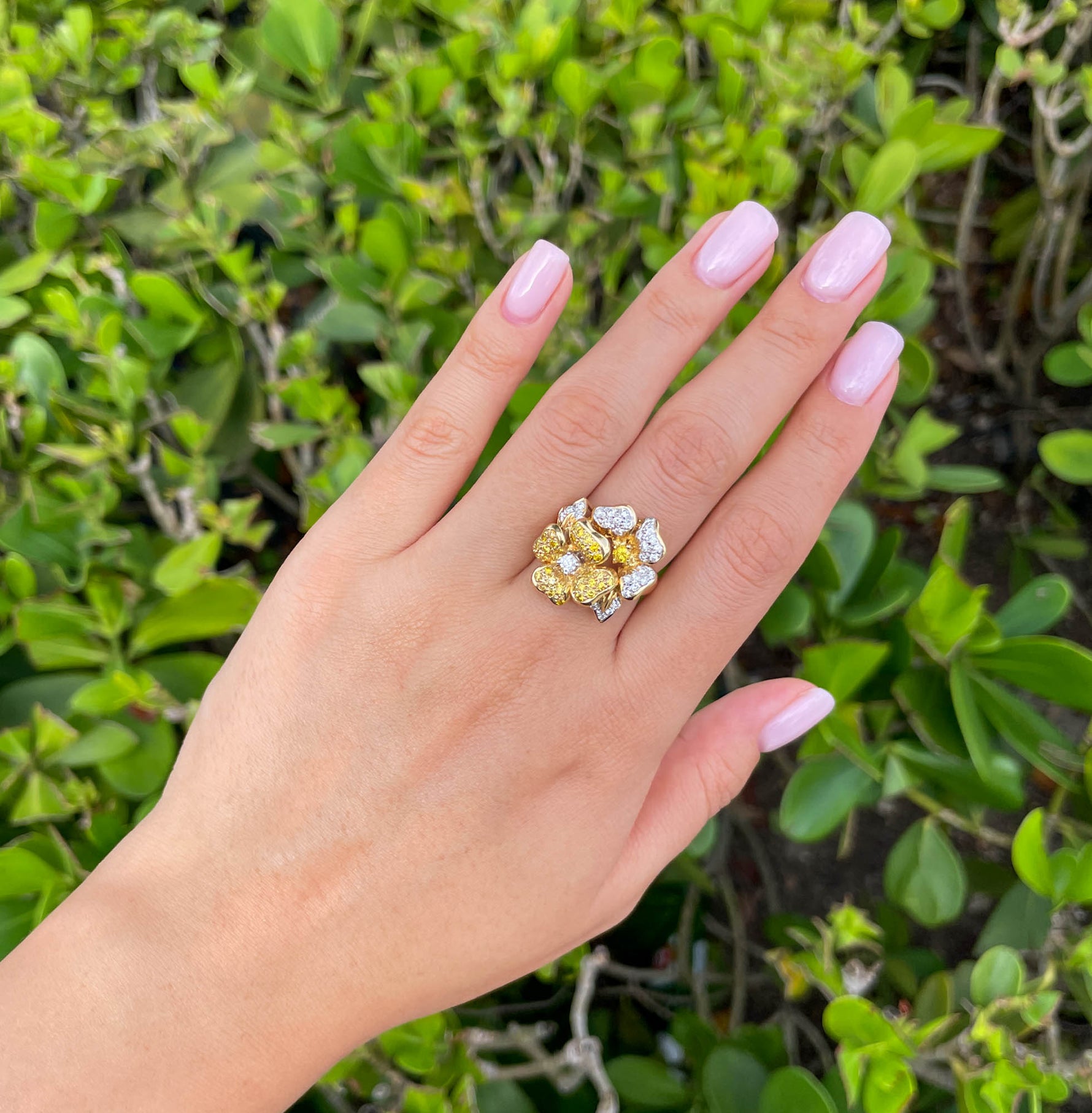 Jay Feder 18K Two Tone Gold White Yellow Diamond Flower Ring