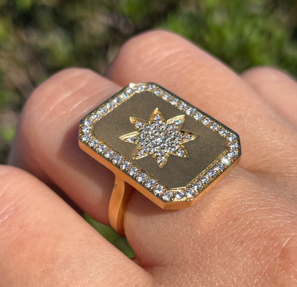 DOVES CELESTIA 18K YELLOW GOLD DIAMOND RING