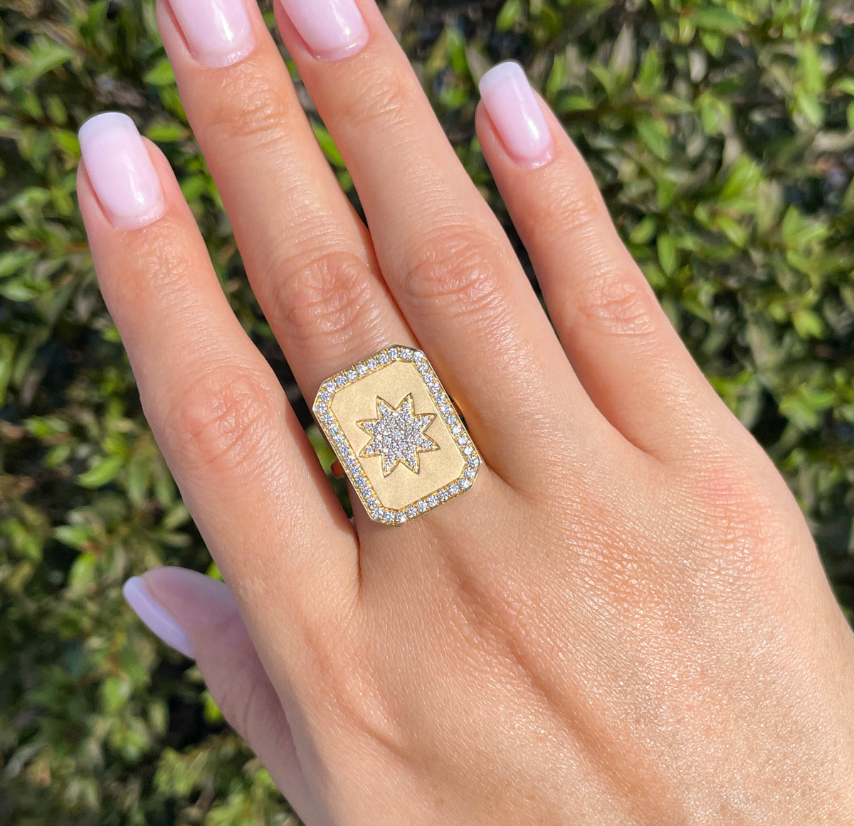 DOVES CELESTIA 18K YELLOW GOLD DIAMOND RING