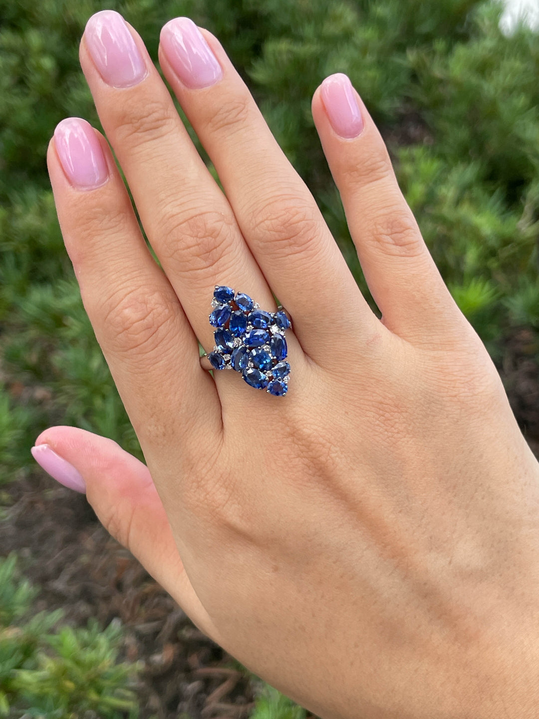 Sutra 18K White Gold Mosaic Collection sapphire ring – Jay
