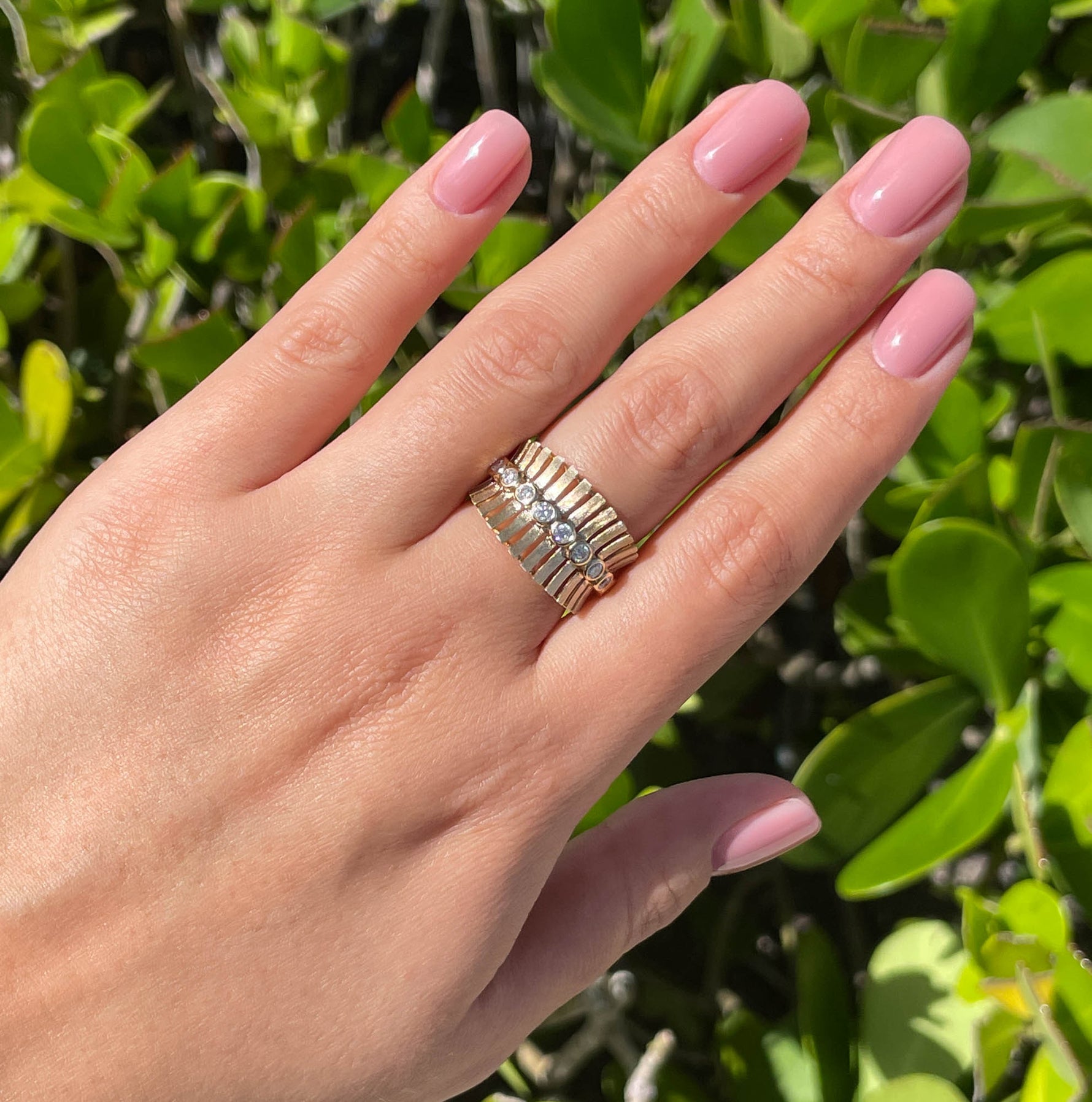 Jay Feder 14k Yellow Gold Round Diamond Bezel Set Satin Finish Band Ring