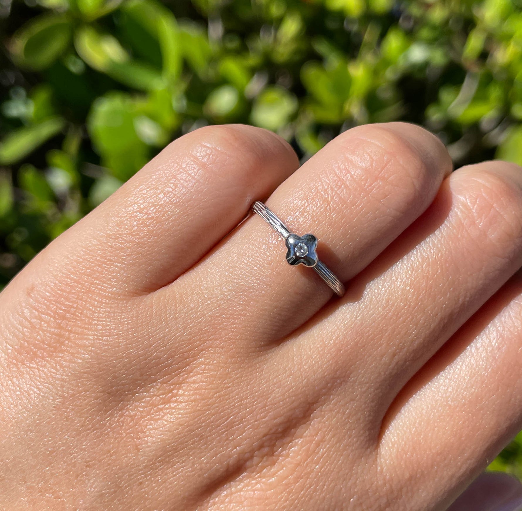 JAY FEDER 14K WHITE GOLD DIAMOND TEXTURED RING