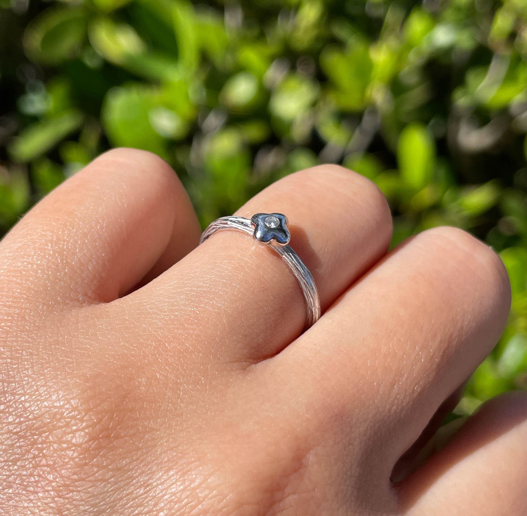 JAY FEDER 14K WHITE GOLD DIAMOND TEXTURED RING