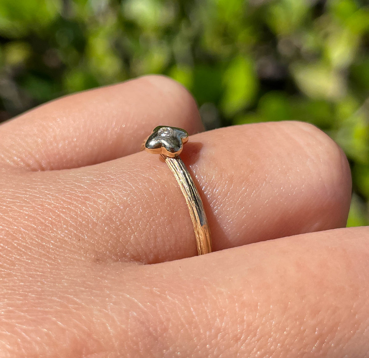 JAY FEDER  14K YELLOW GOLD DIAMOND TEXTURED RING