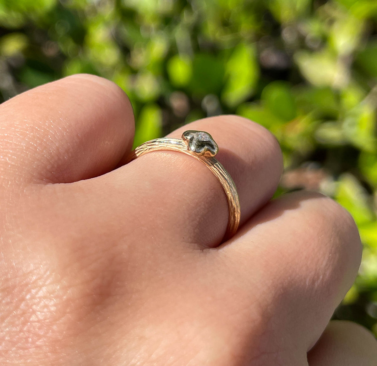 JAY FEDER  14K YELLOW GOLD DIAMOND TEXTURED RING